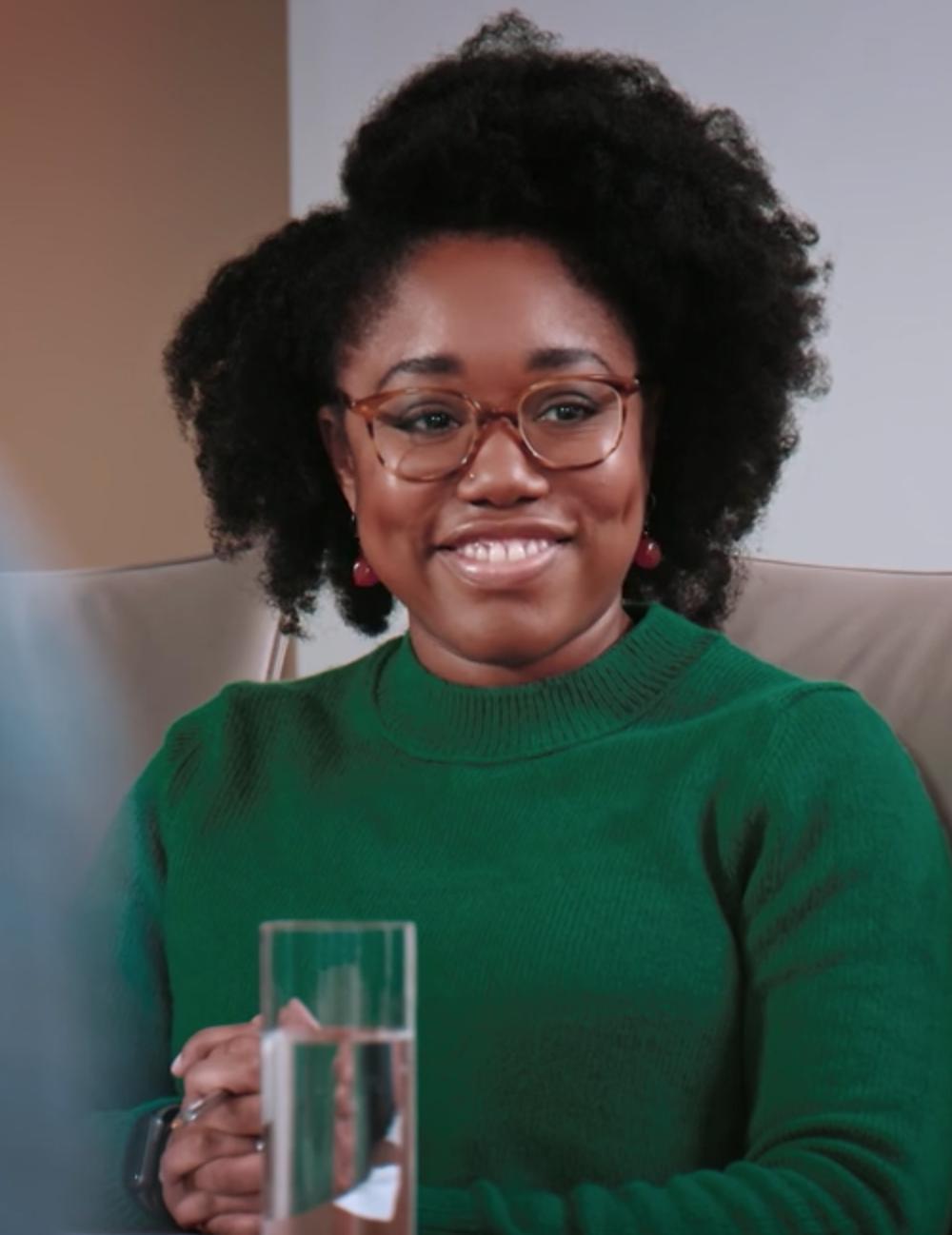 actor Aisha Harris large photo