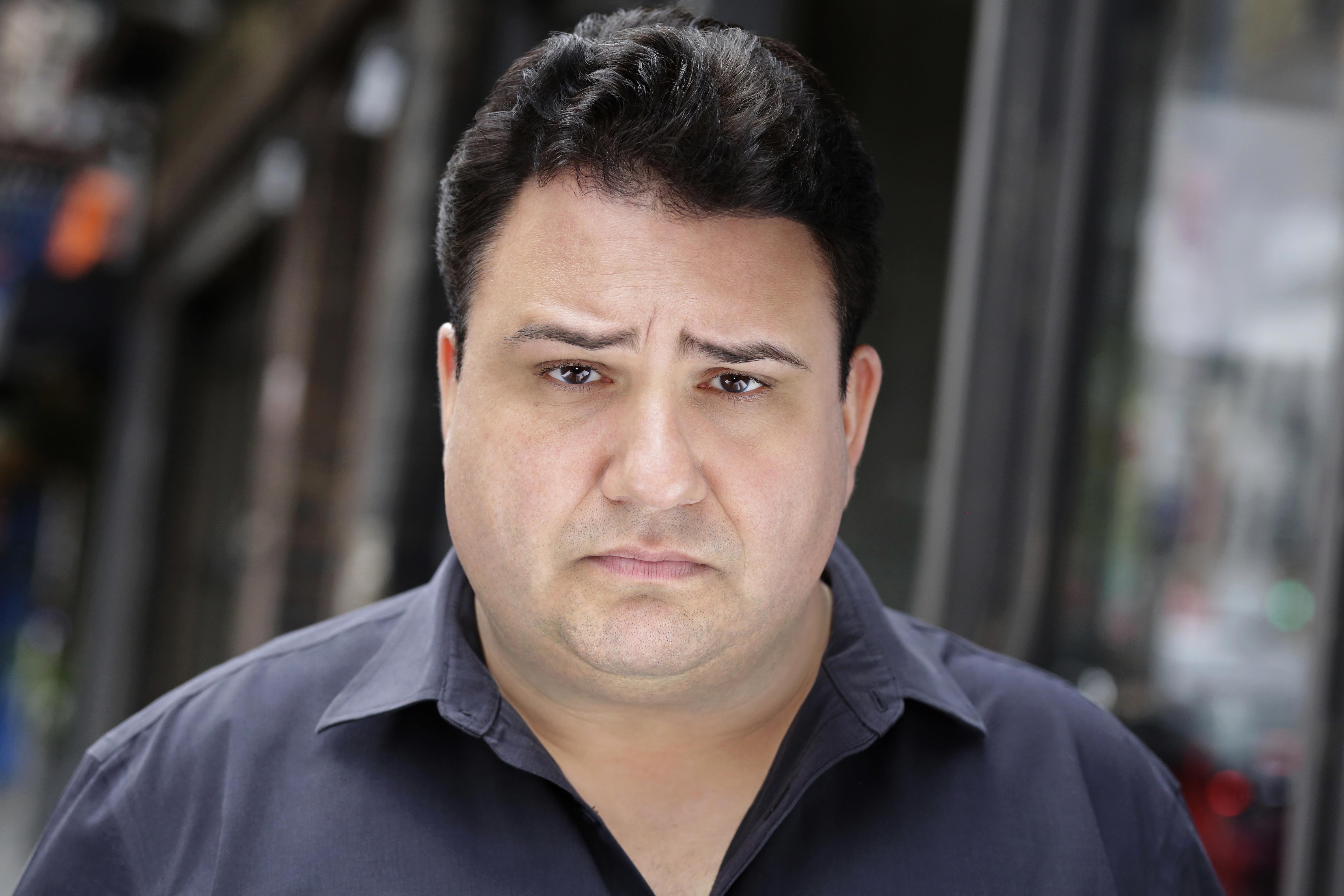 actor Mike Massimino large photo