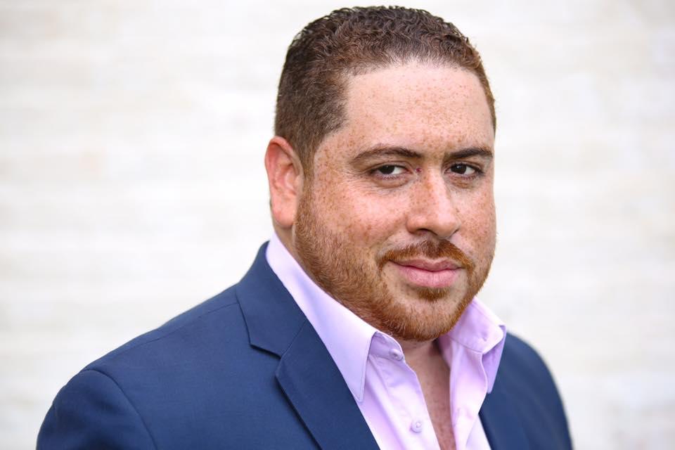 actor Victor Cruz large photo