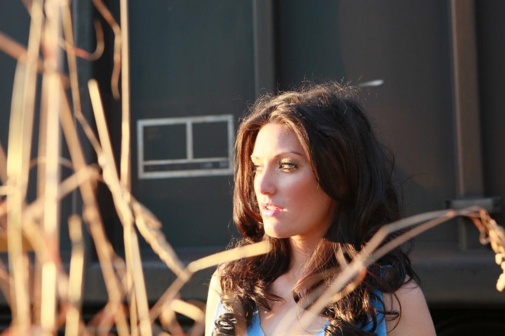 actor Stephanie McKenzie large photo