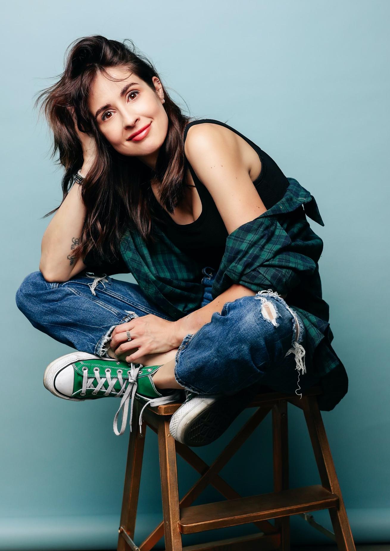 actor Leah Kilpatrick large photo