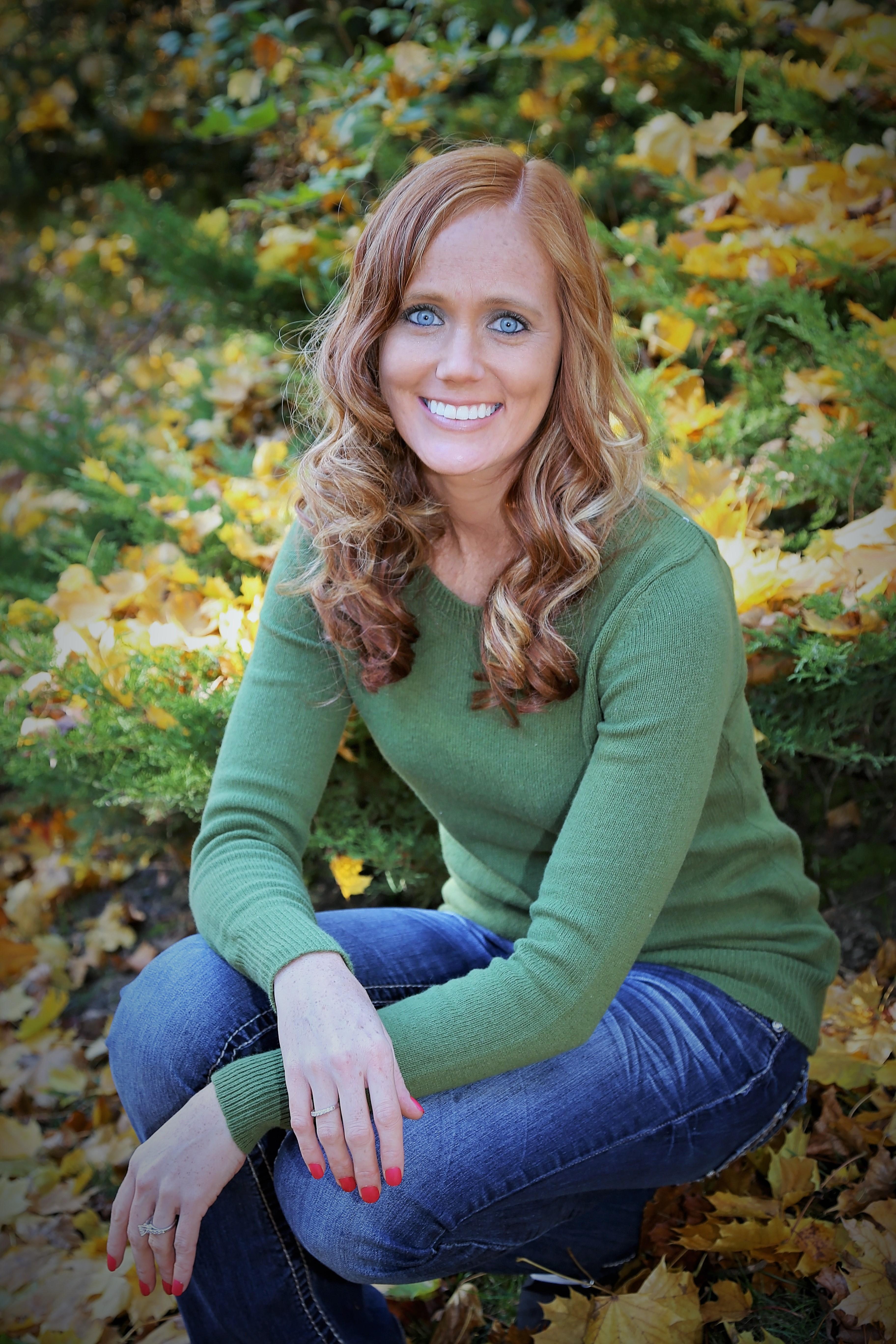 actor Jennifer Nichole Lee large photo