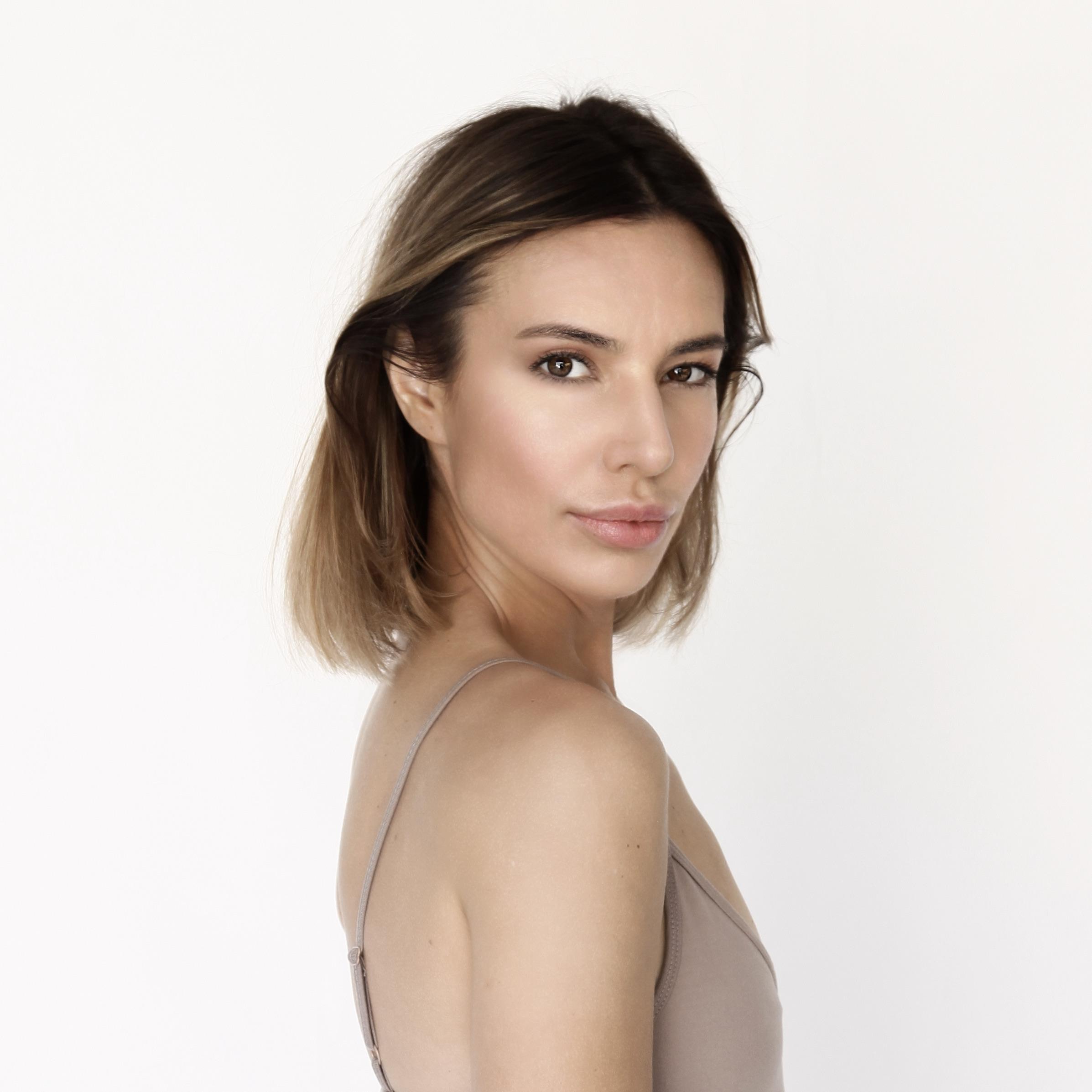 actor Dasha Leidy large photo