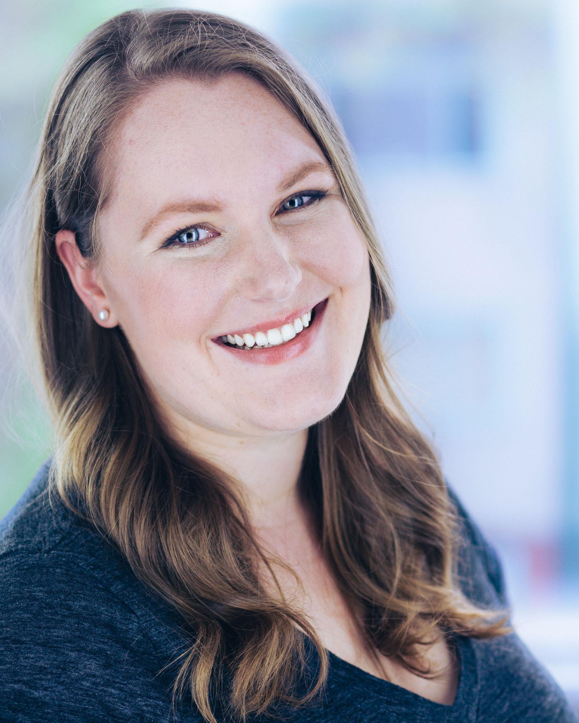 actor Scarlett Bruns large photo