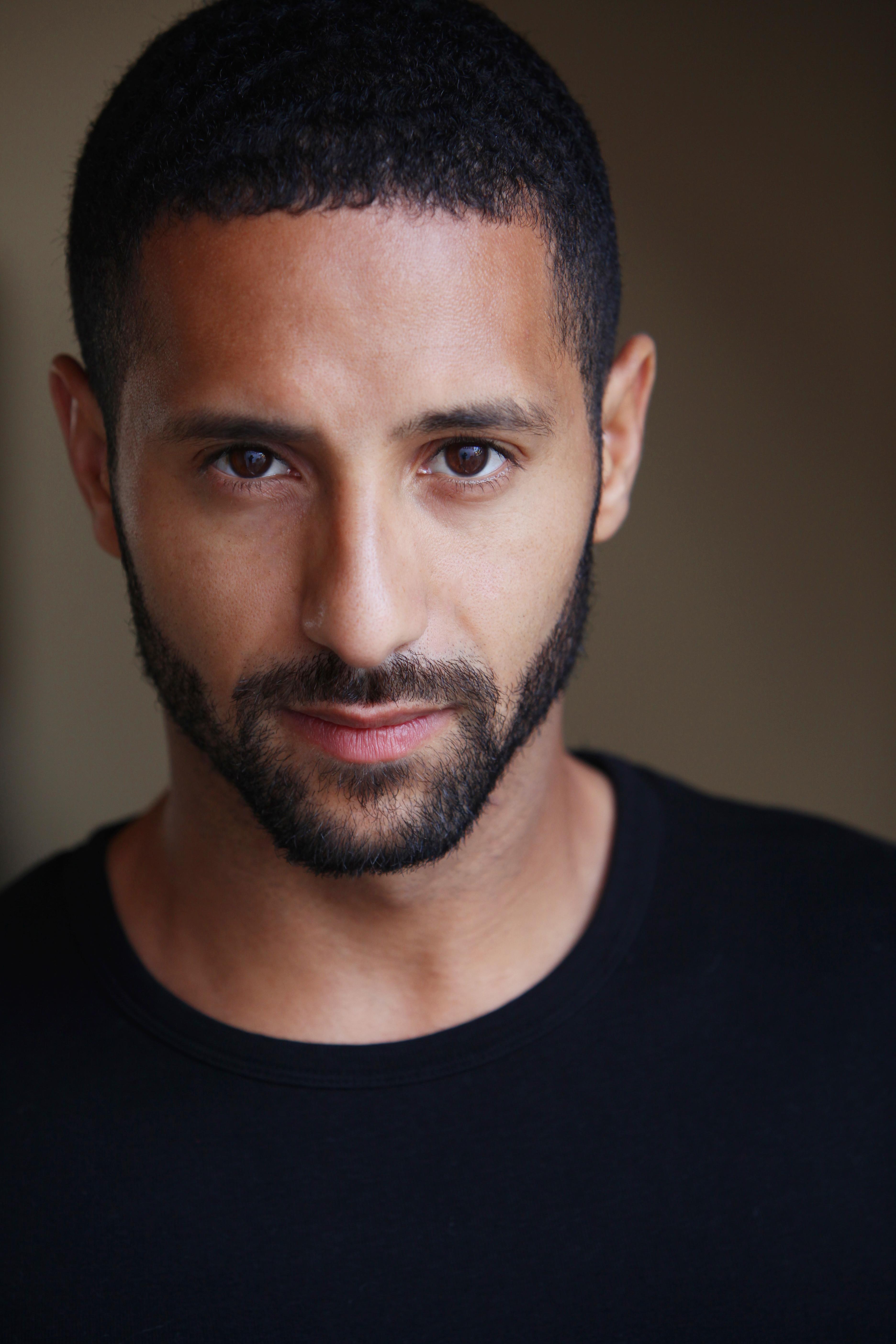 actor Alastair Bayardo large photo