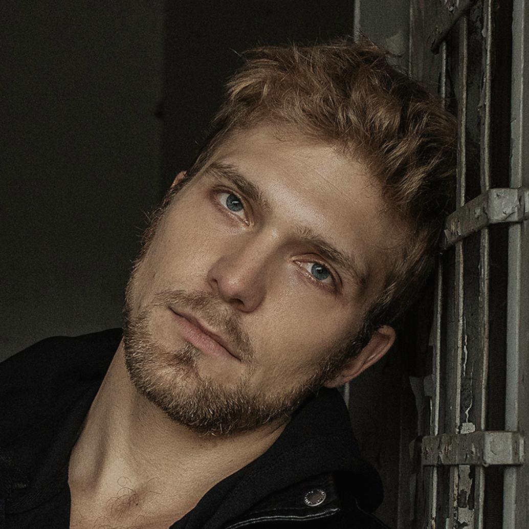 actor Piotr Witkowski large photo