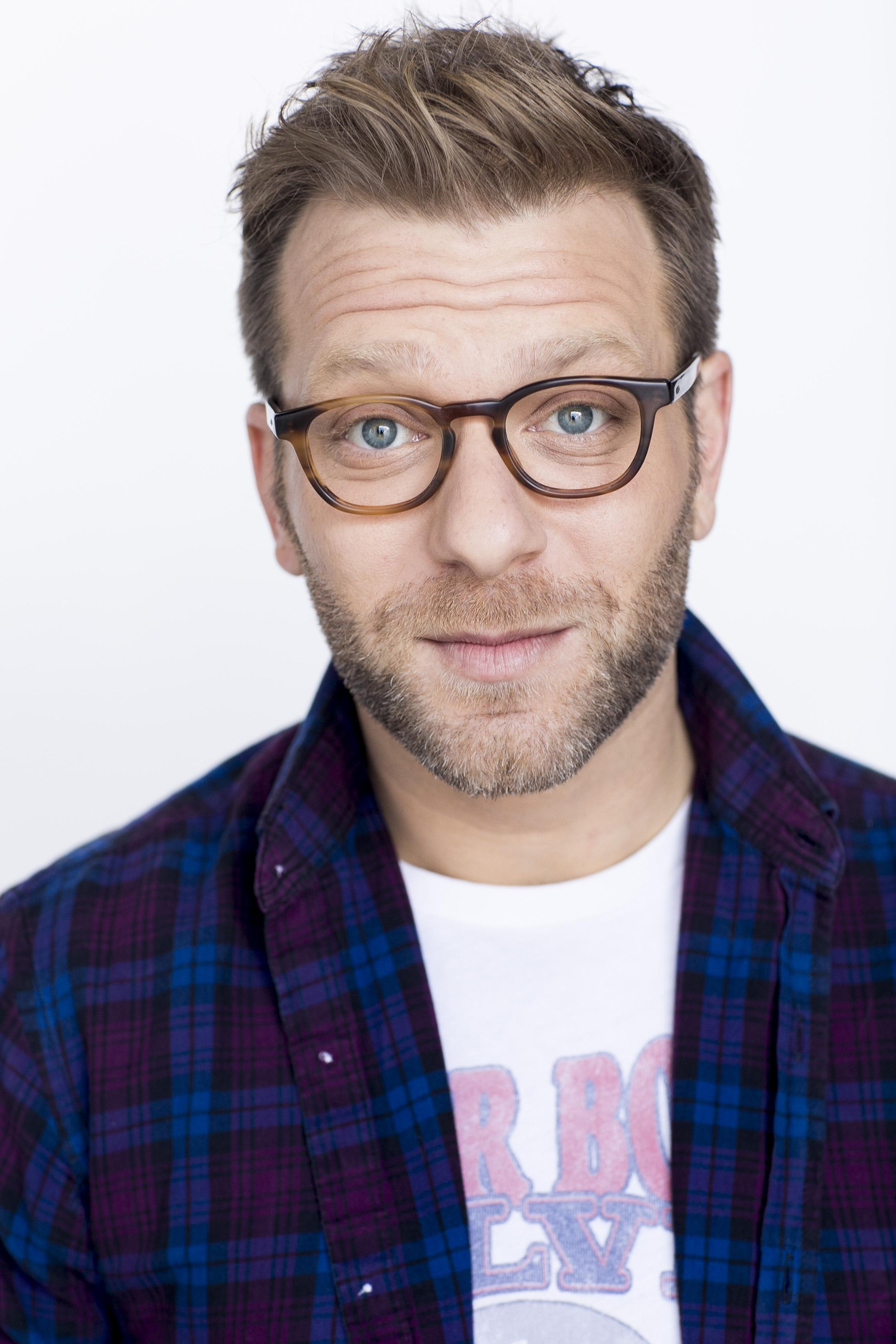 actor Max Lesser large photo