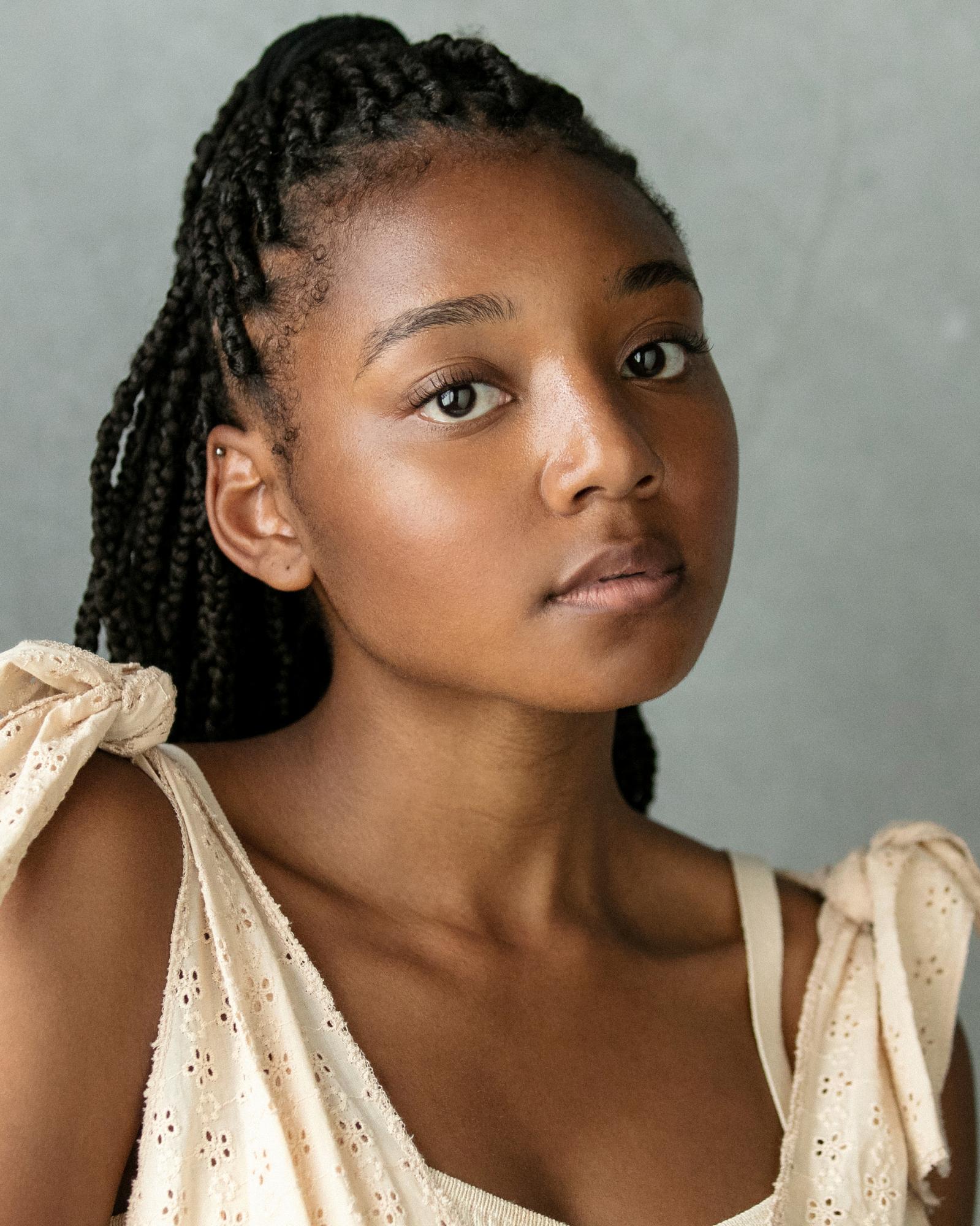 actor Lashay Anderson large photo