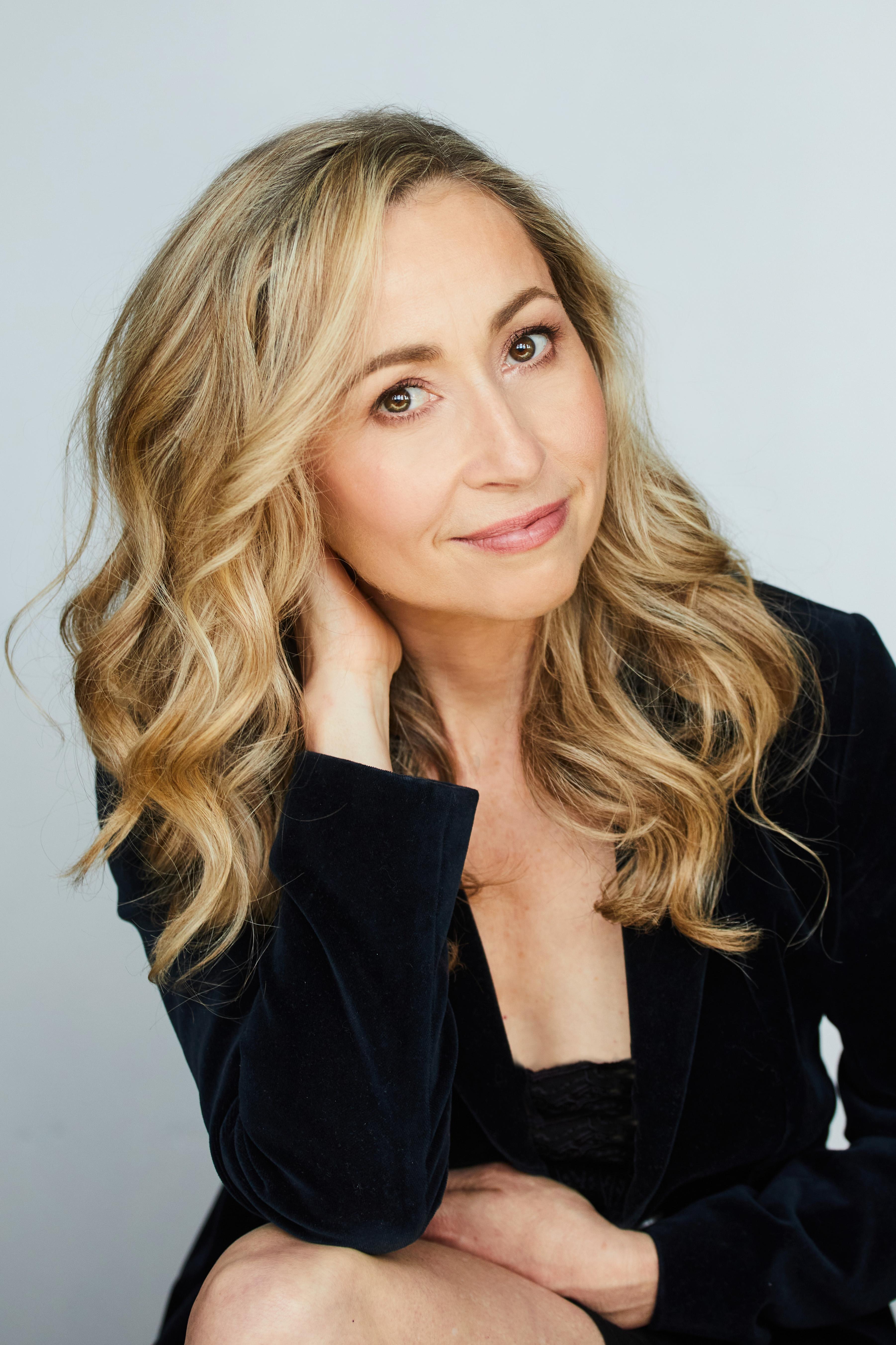 actor Felicity Price large photo