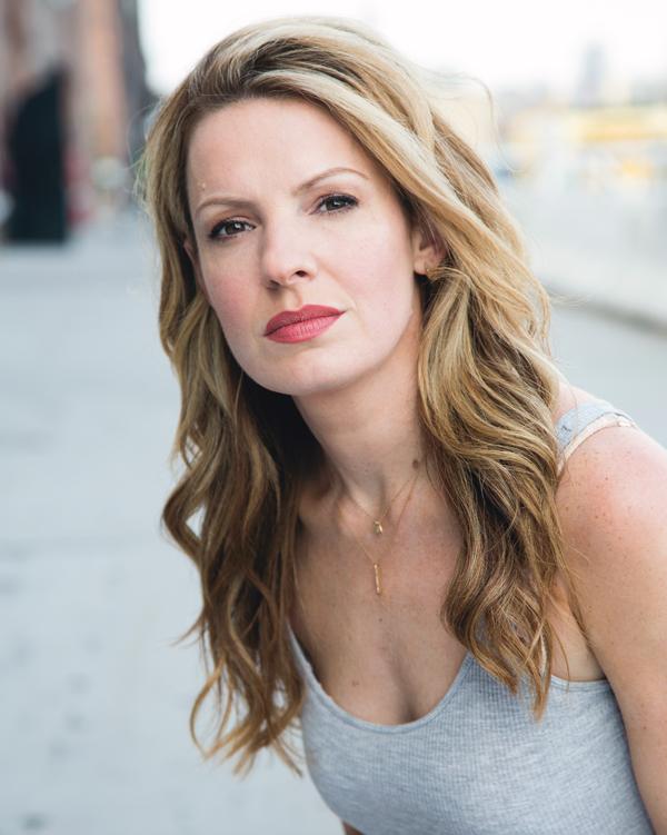 actor Kate Arrington large photo