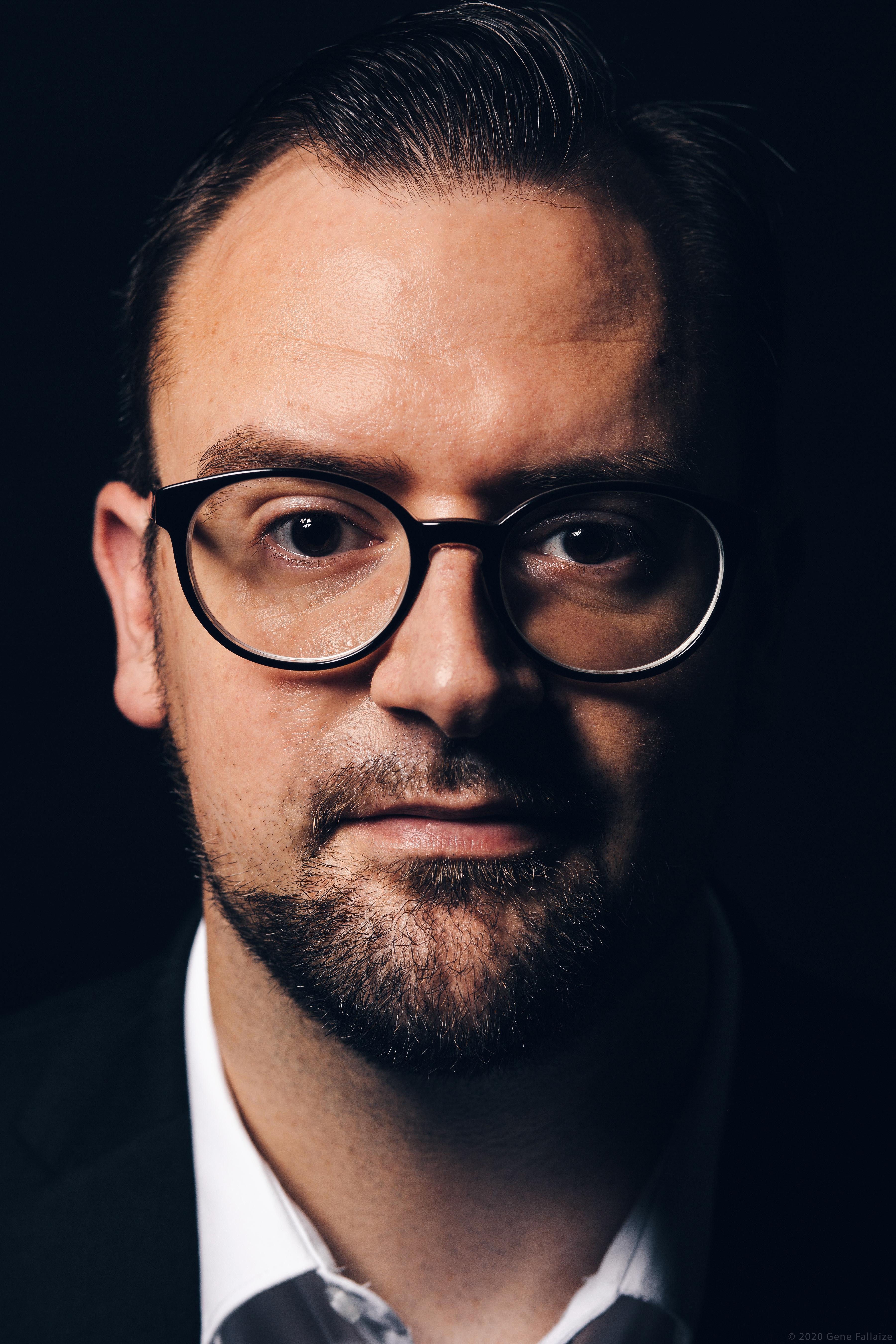 actor Gene Fallaize large photo