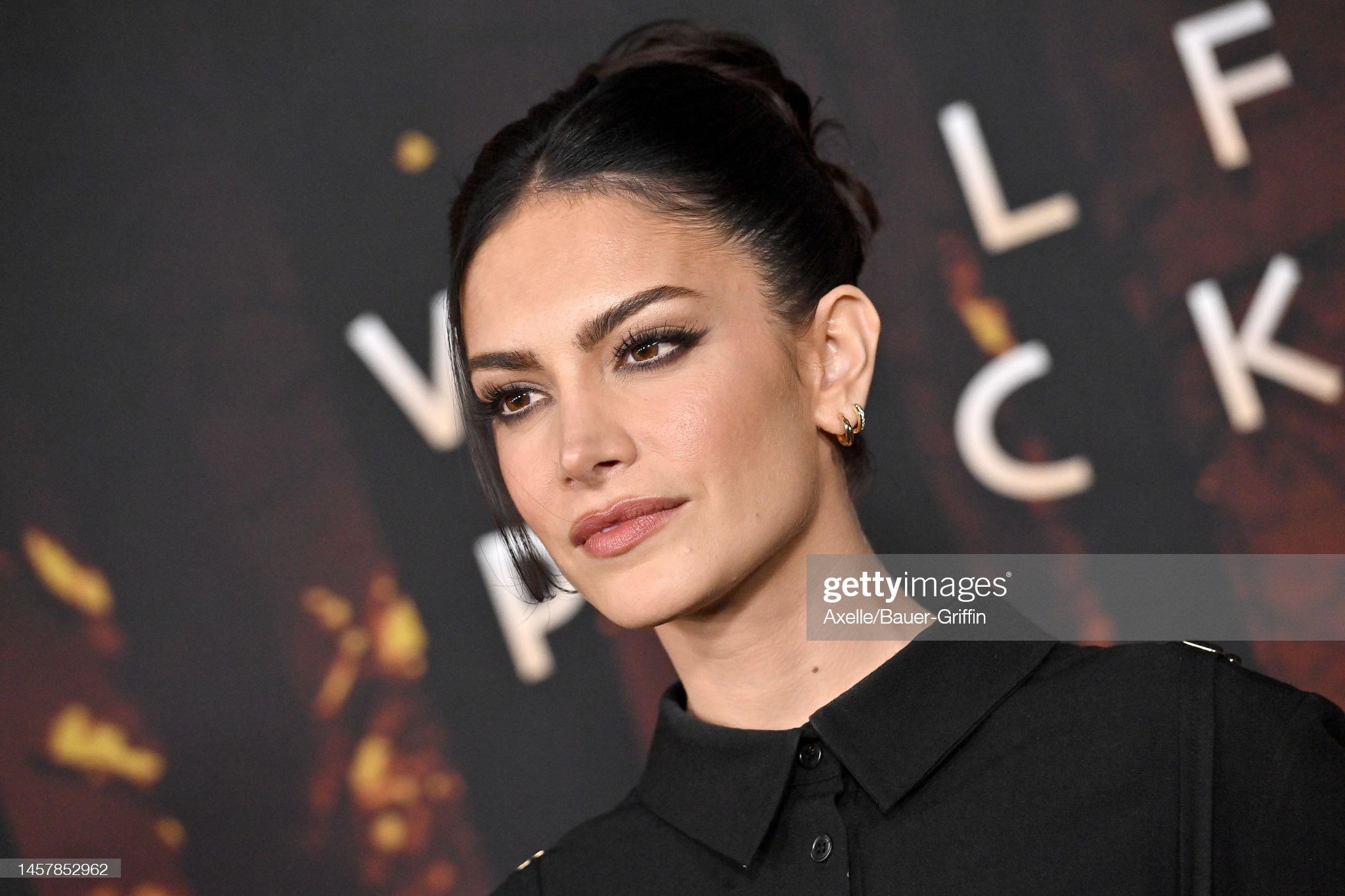 actor Hollie Bahar large photo