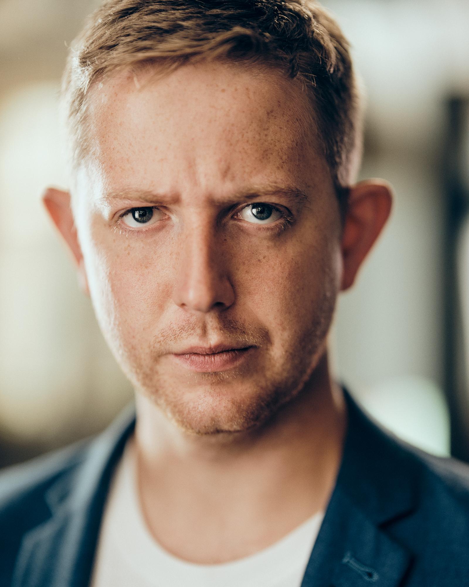 actor Sonny Barr large photo