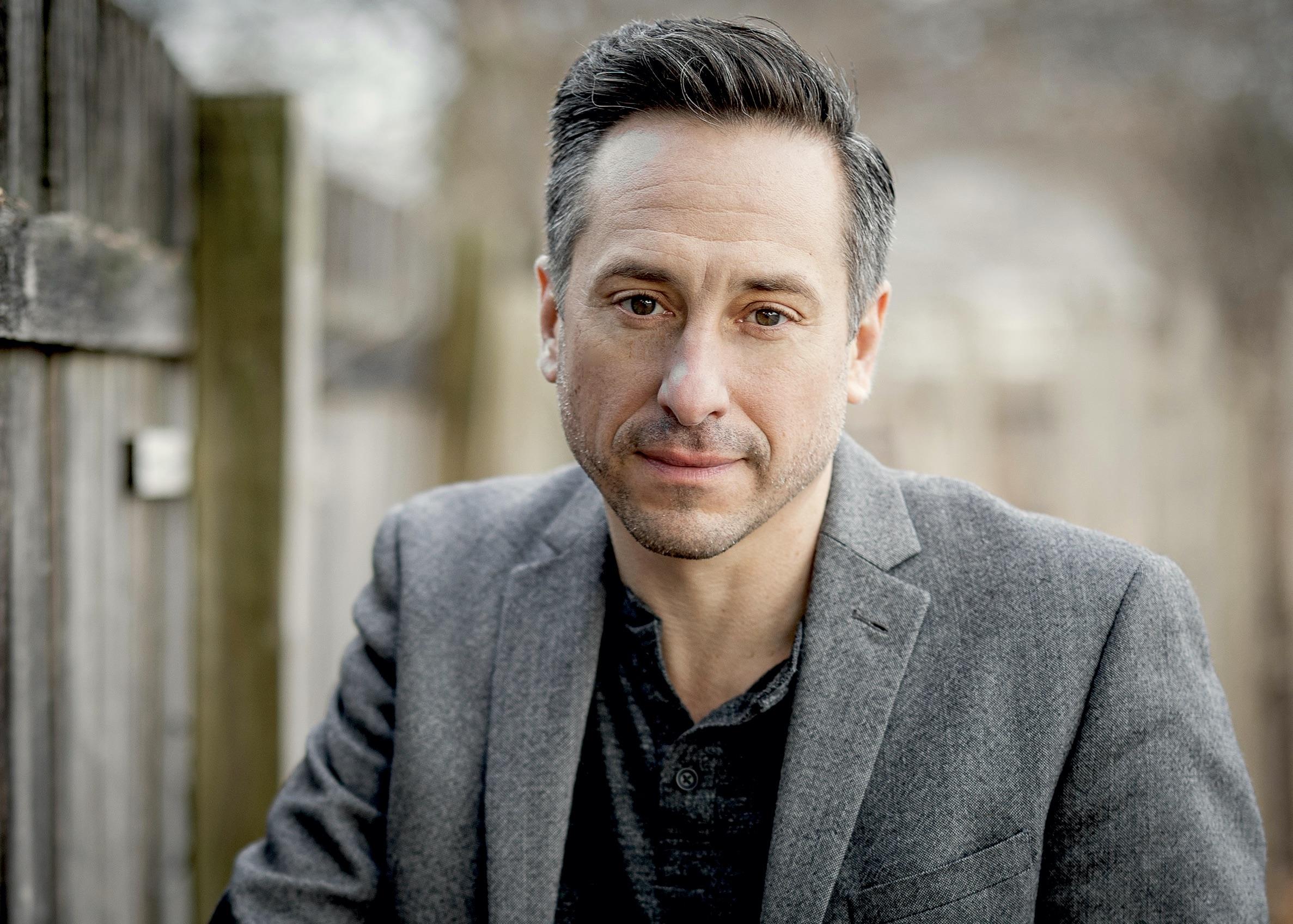 actor Jason Babinsky large photo