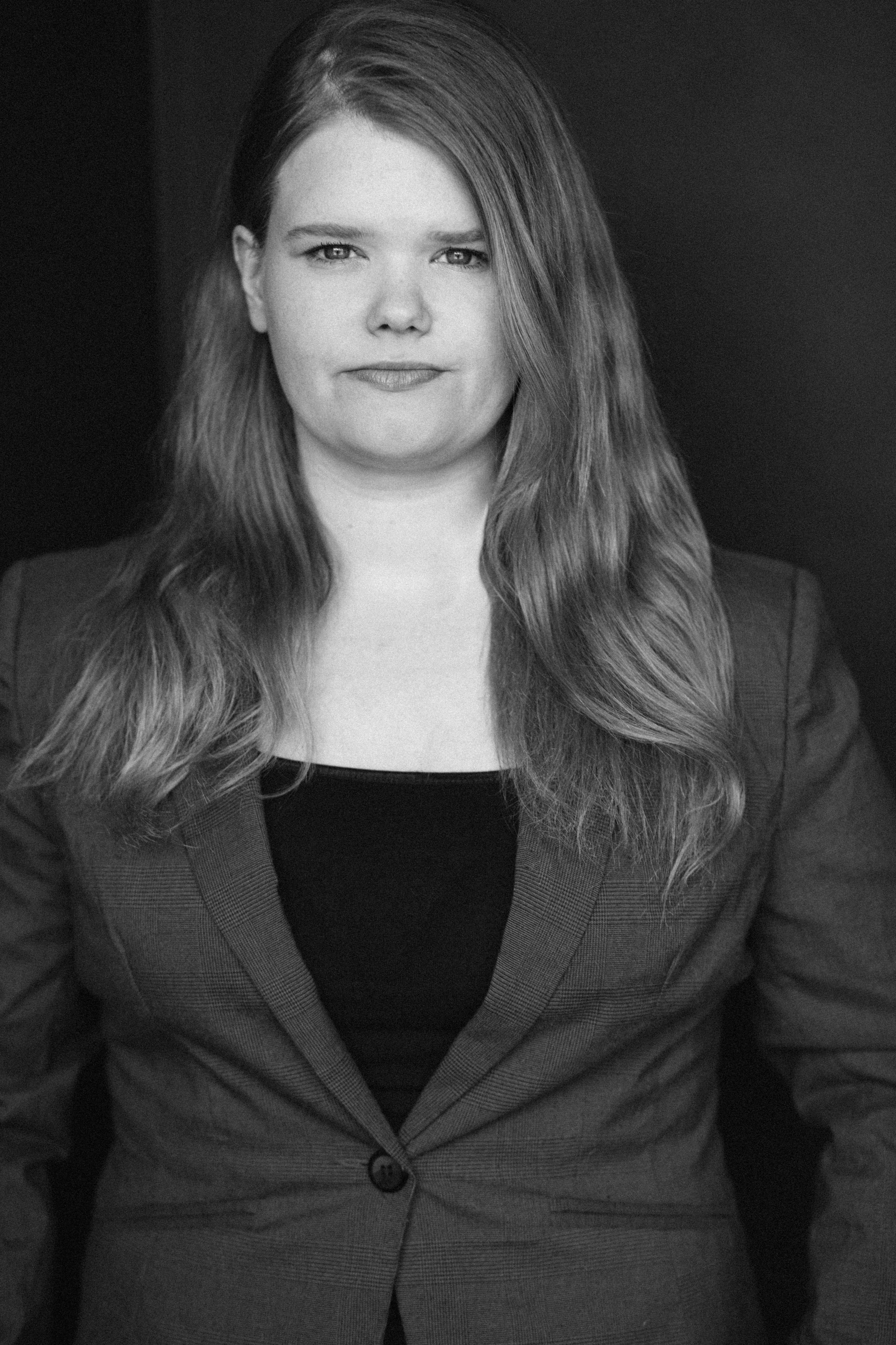 actor Michelle McLeod large photo