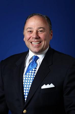 actor Barry Rohrssen large photo