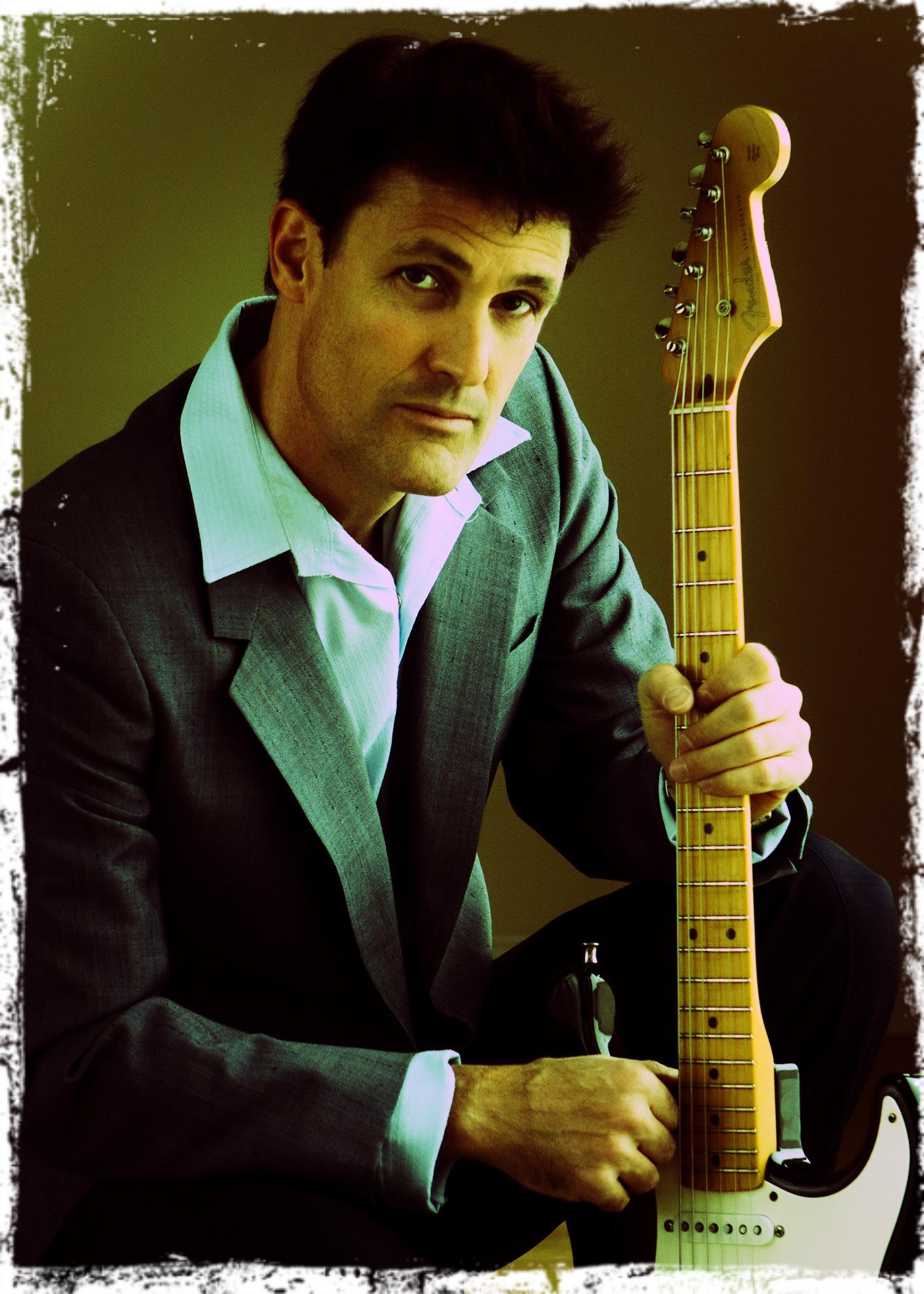 actor John Mueller large photo