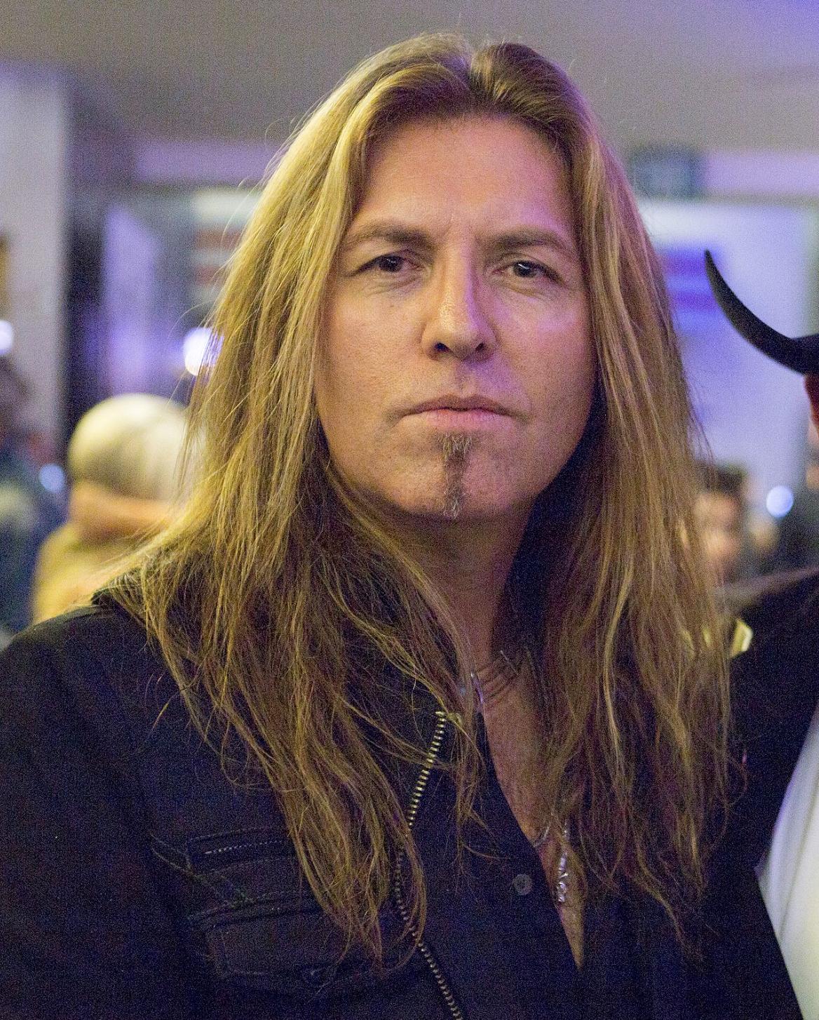 actor Neil Johnson large photo