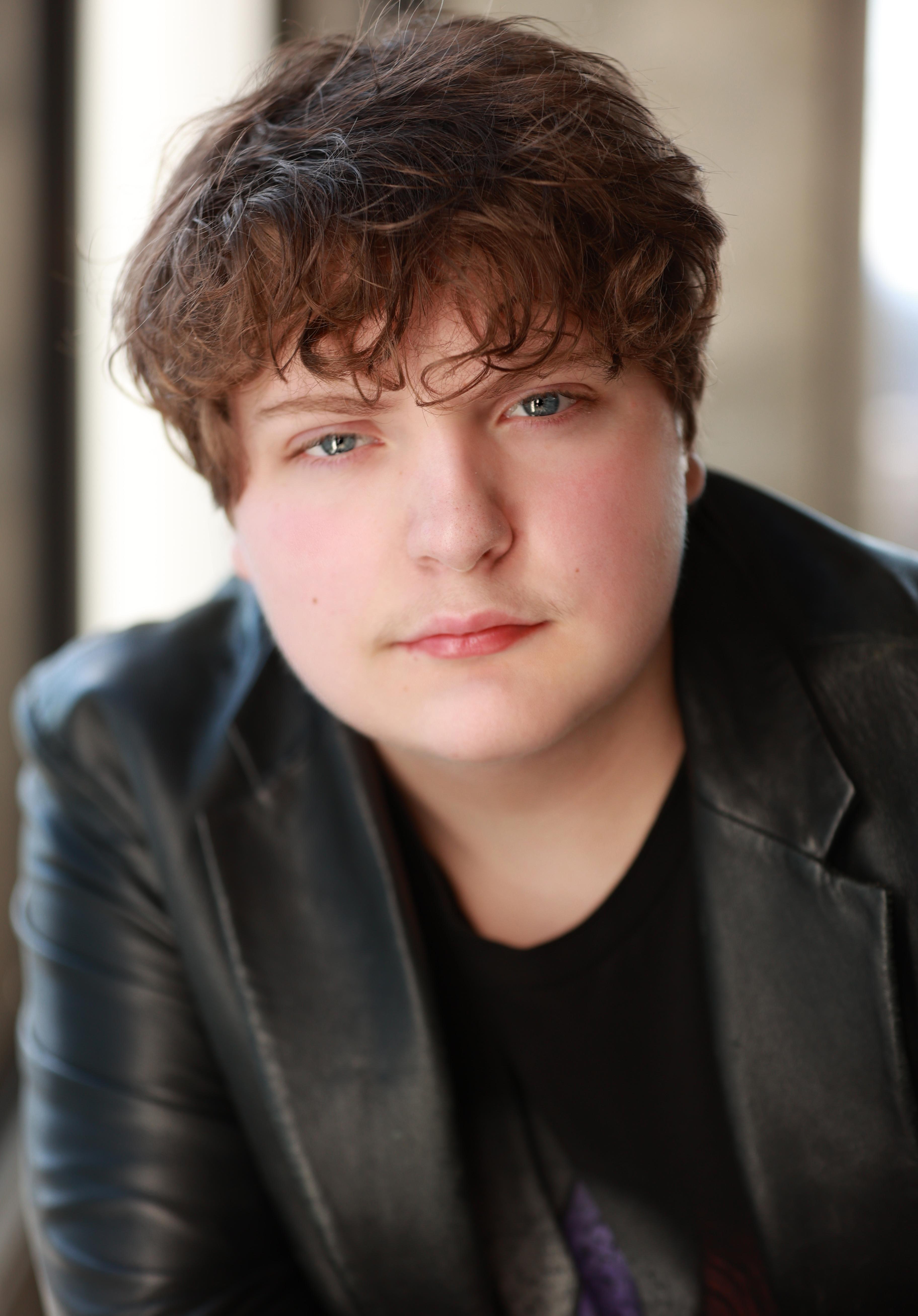 actor Zander Gikas large photo