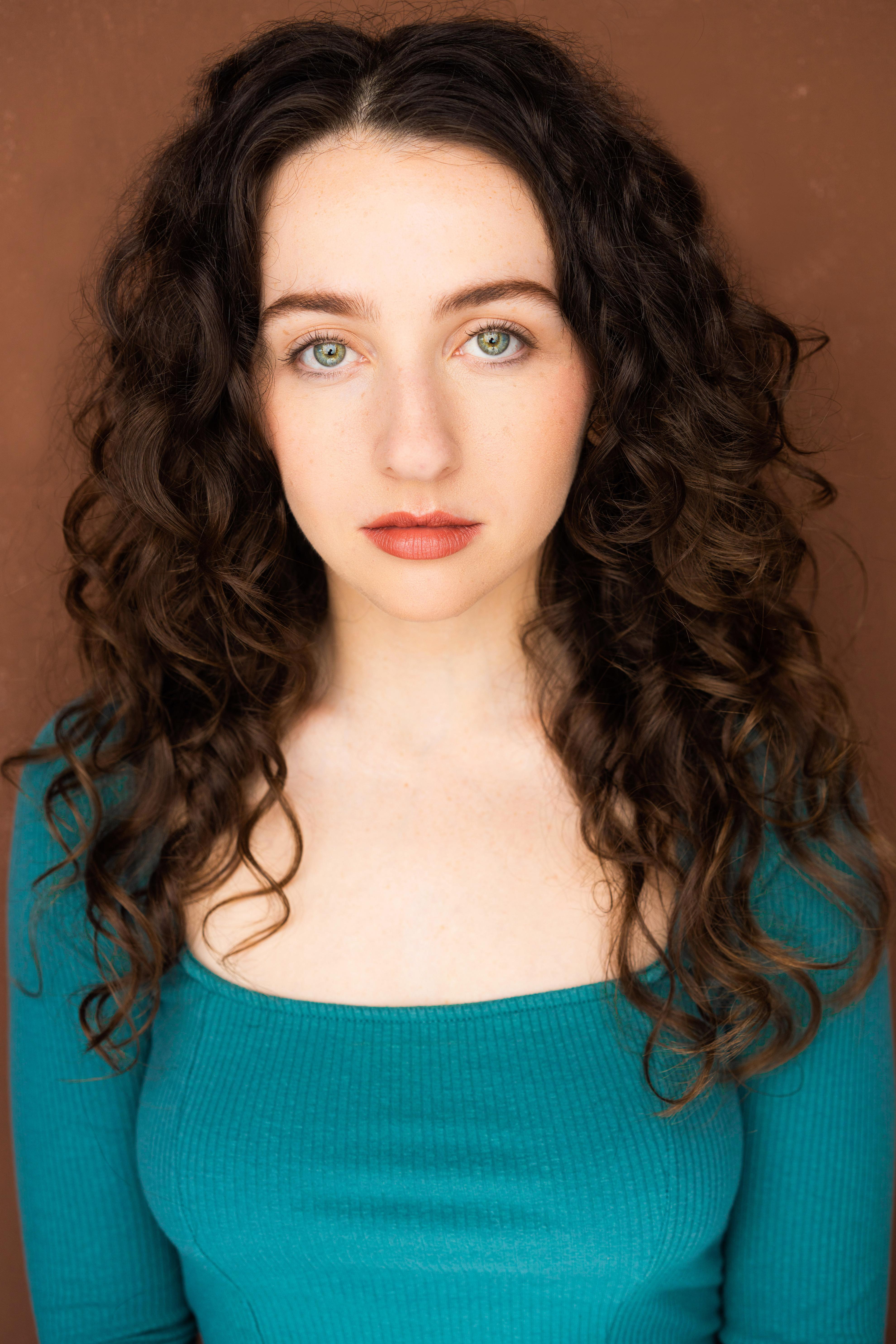 actor Danielle Kay large photo