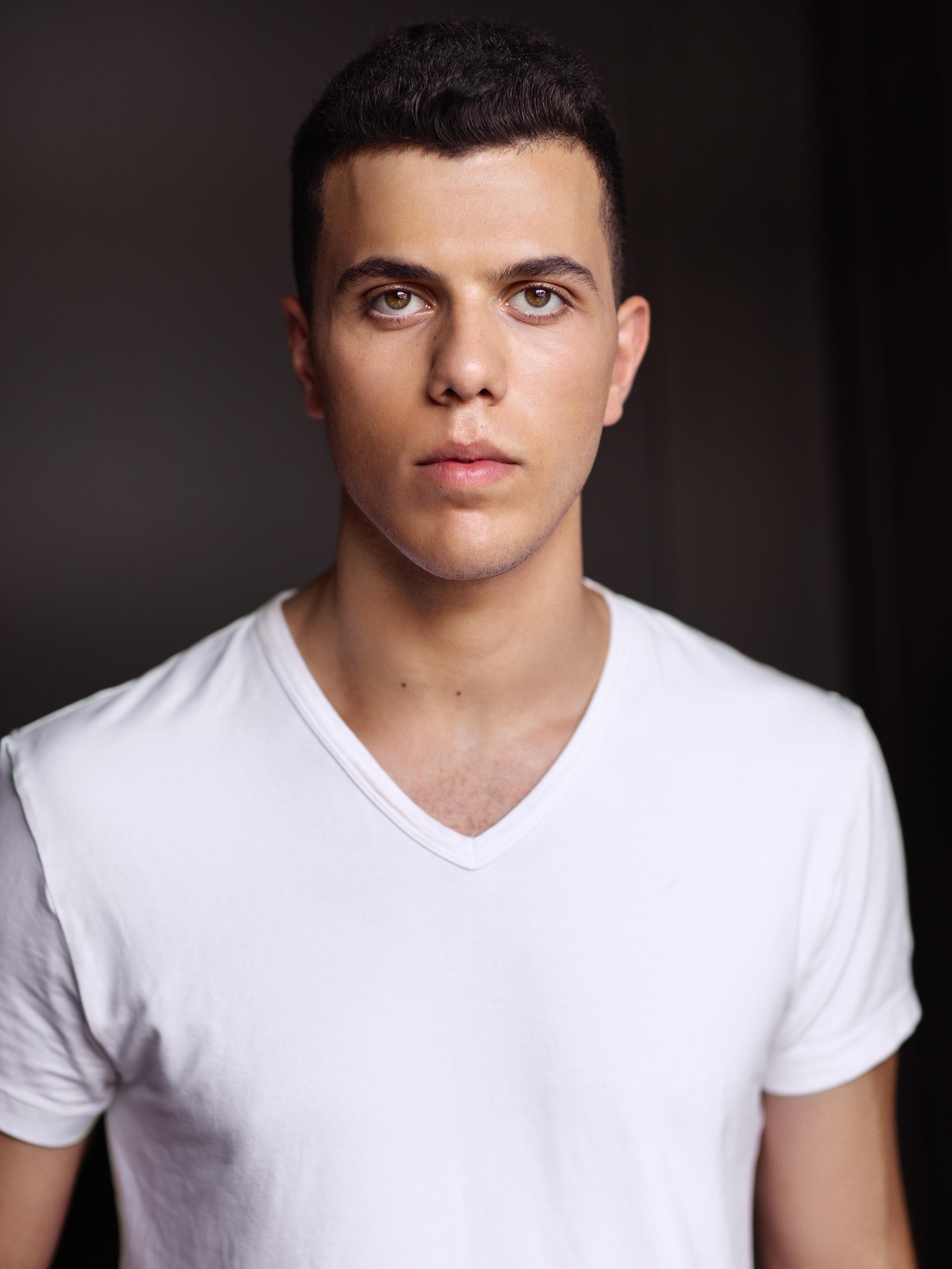 actor Elias Anton large photo