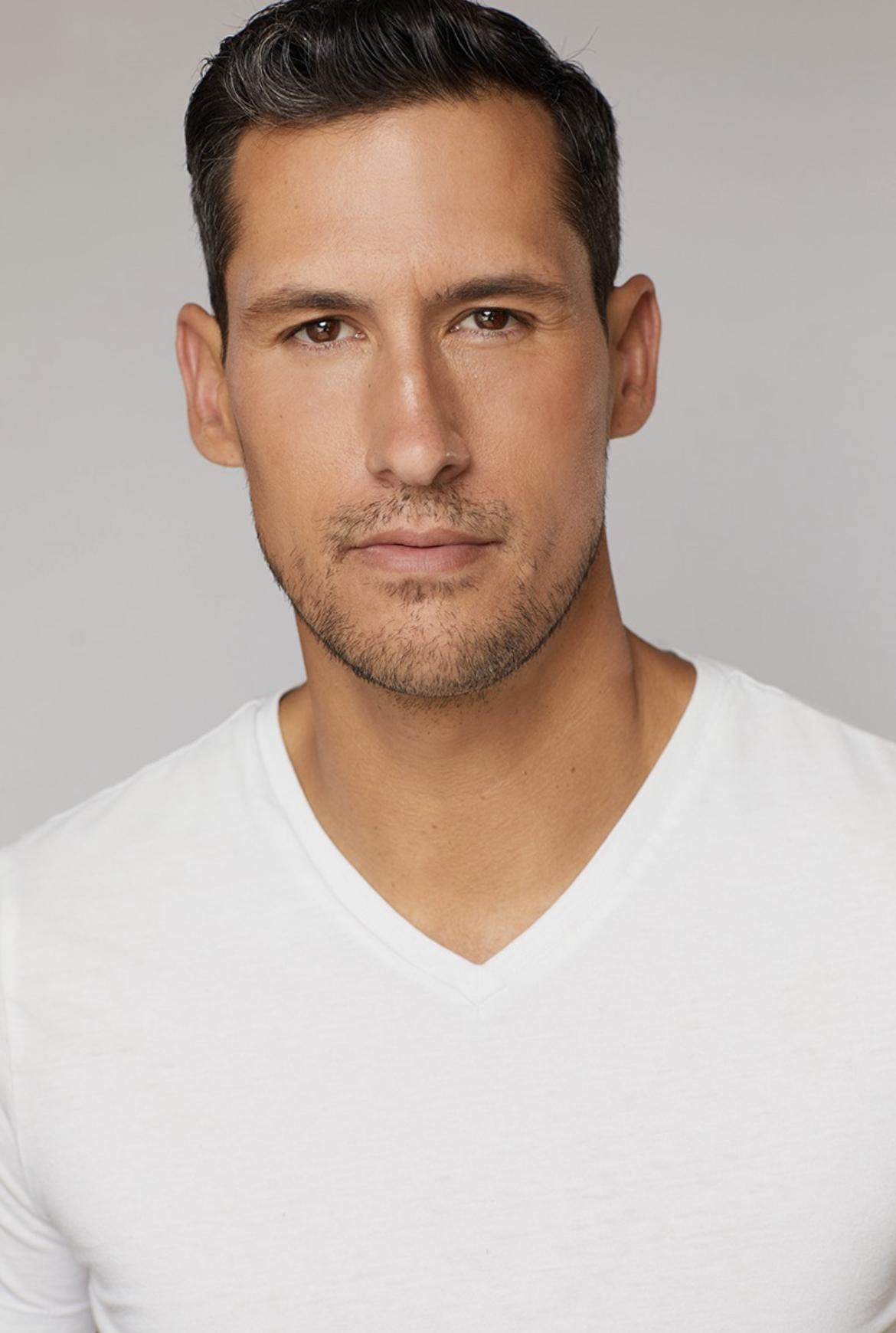 actor Wayne Stephens large photo