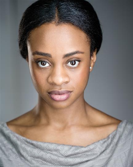 actor Esme Sears large photo