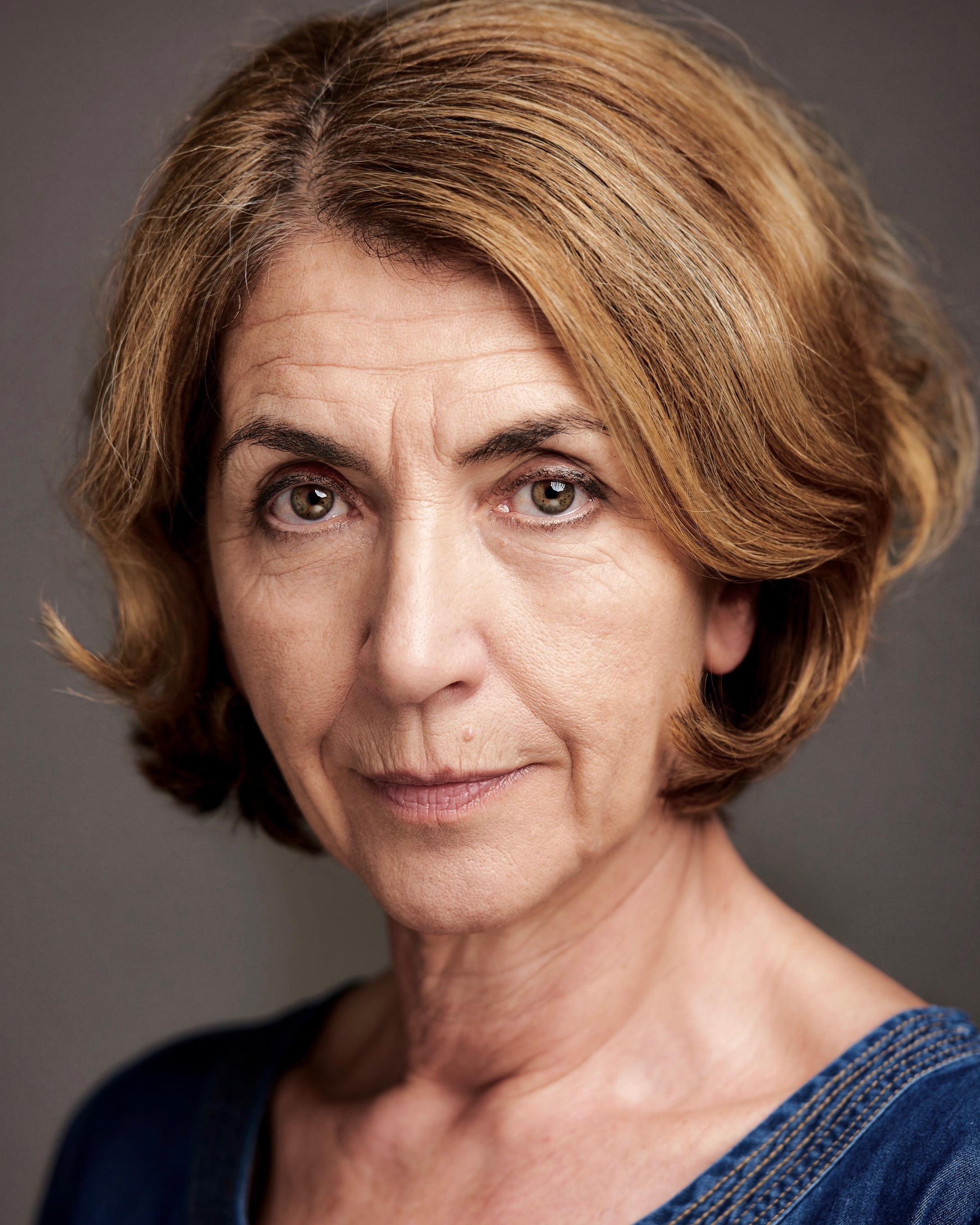 actor Olivia Carruthers large photo