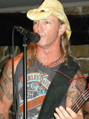 actor Johnny Collins large photo