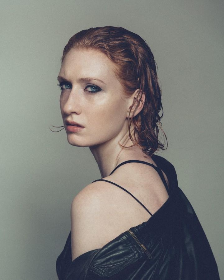 actor Rebecca Scott large photo