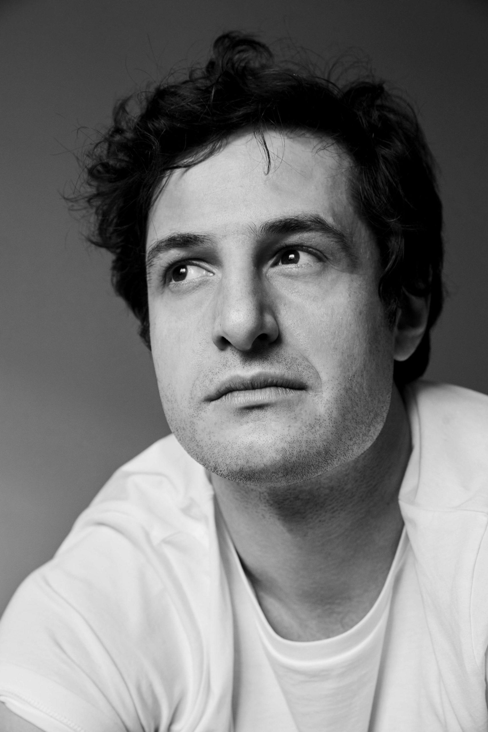 actor Alberto Paradossi large photo