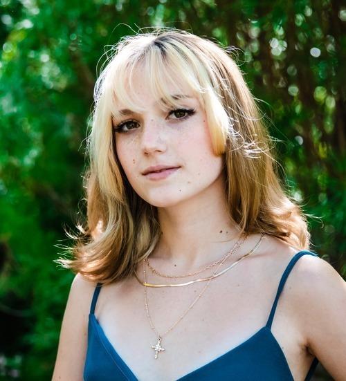 actor Sage Bell large photo