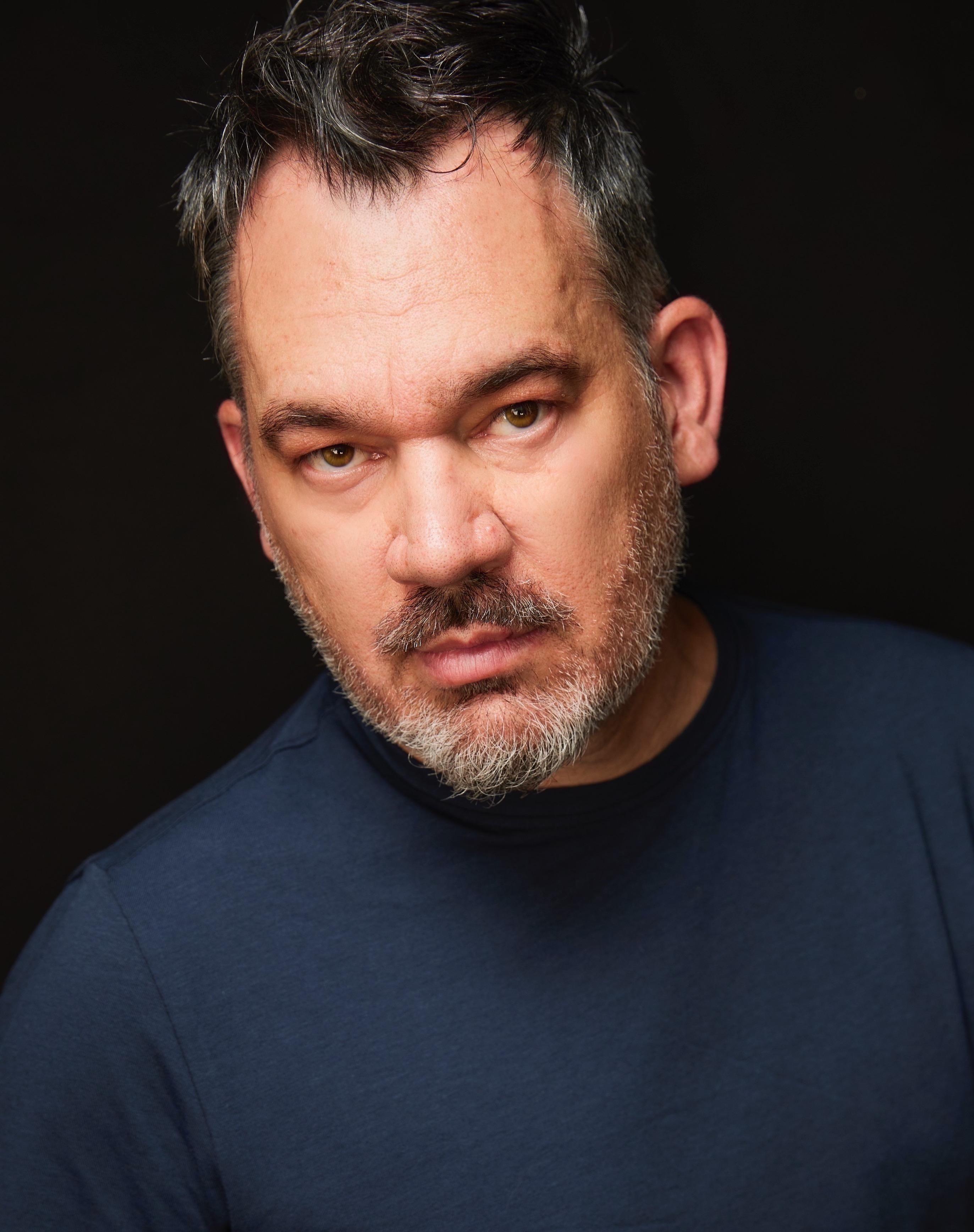 actor Travis Lee Eller large photo