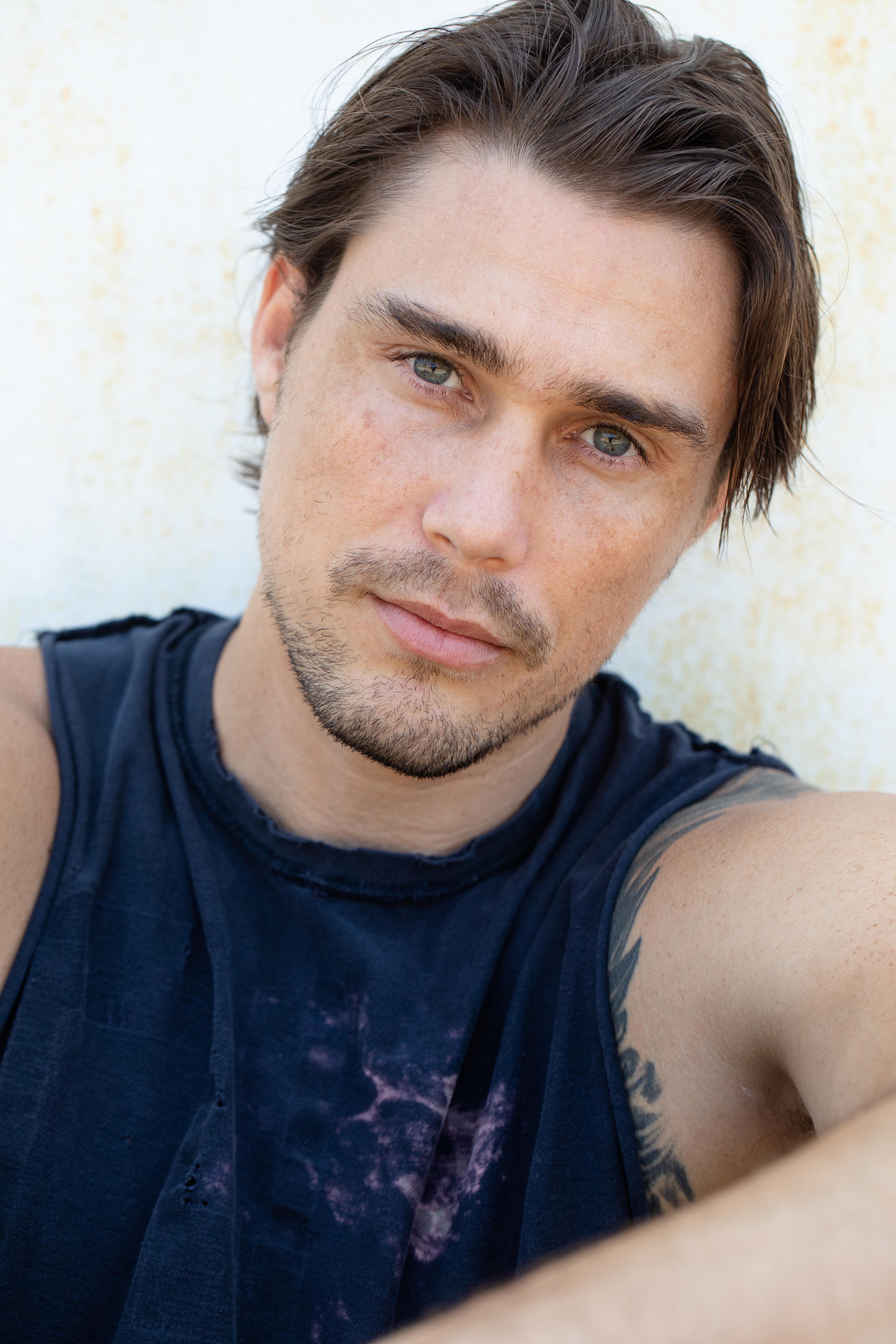 actor Cody Bruno large photo