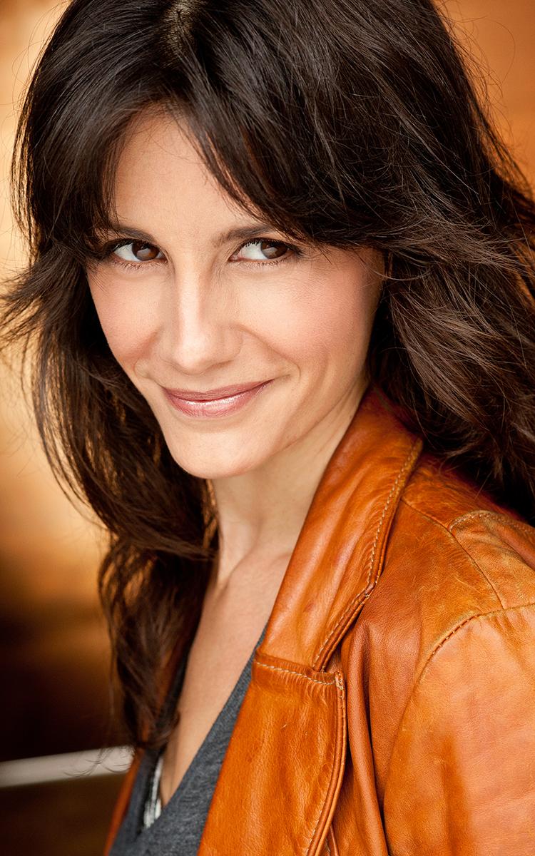 actor Jessica Blank large photo