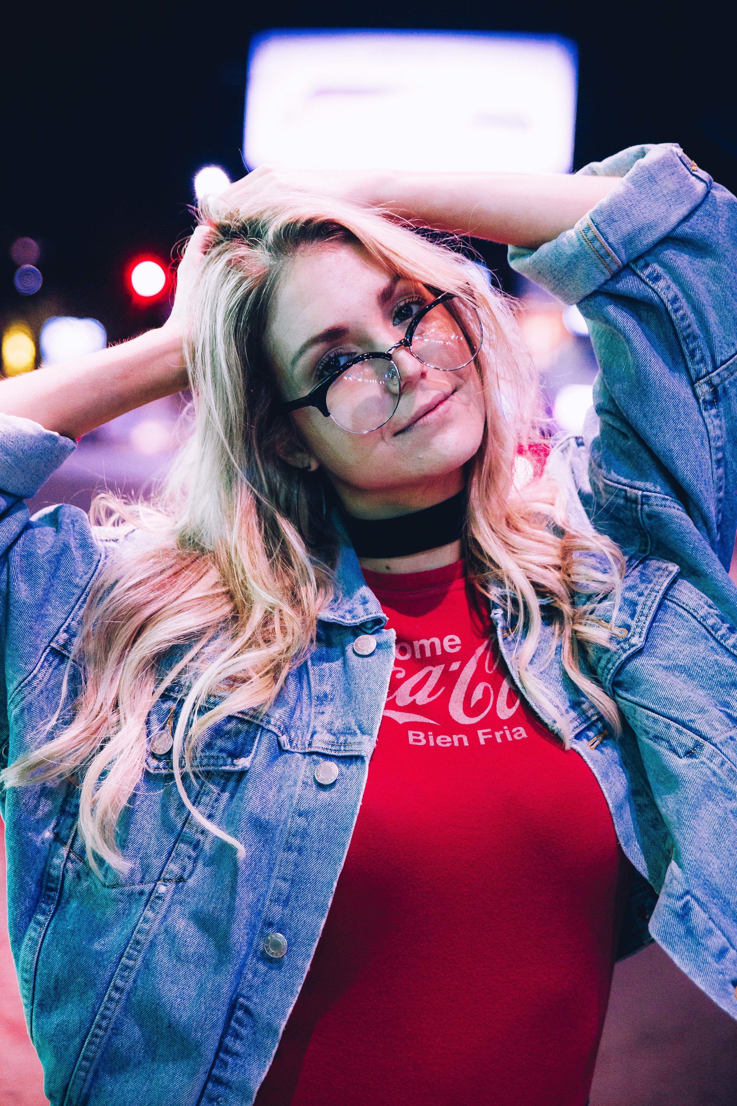 actor Courtney Dlugos large photo