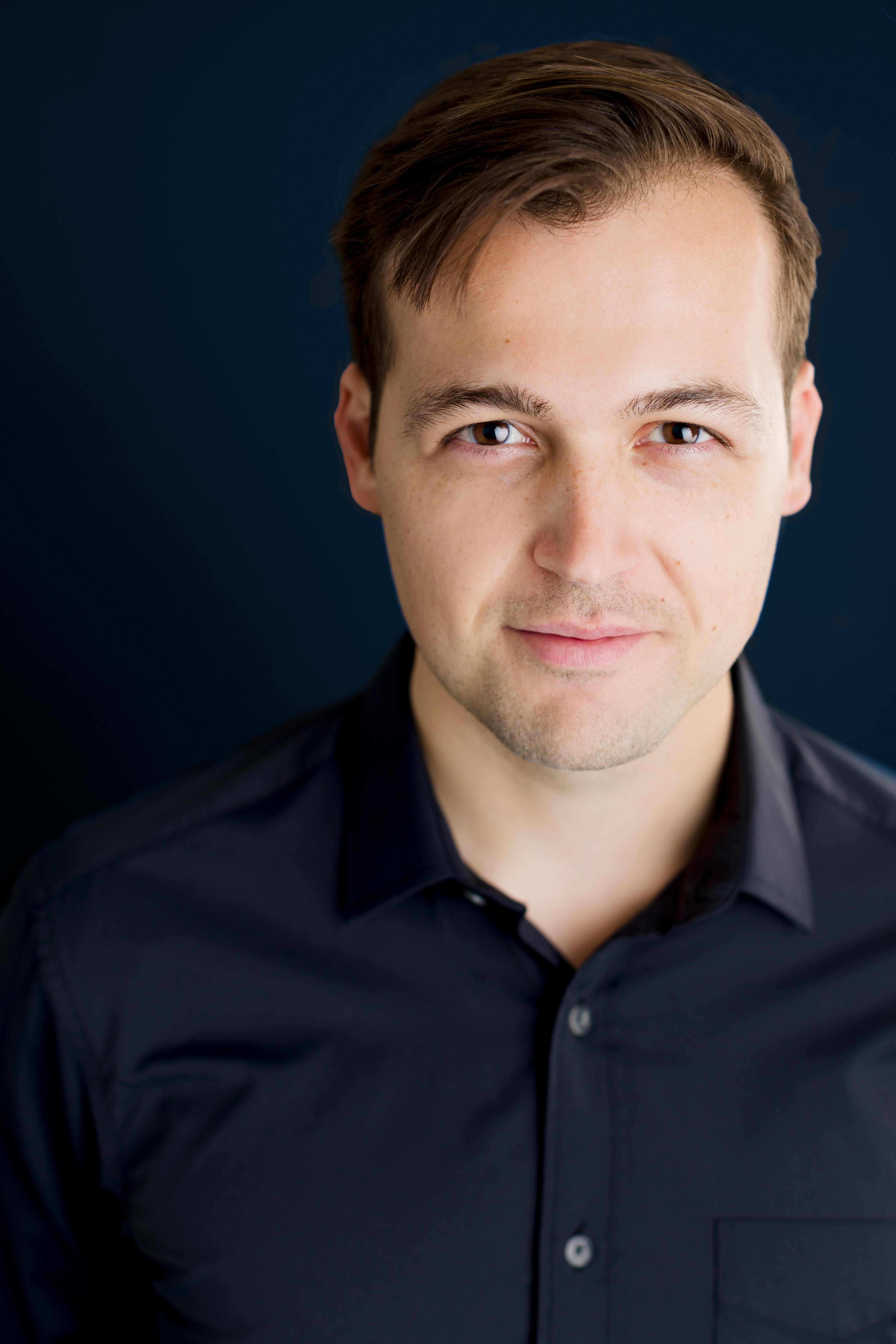 actor Derek Brian Demkowicz large photo