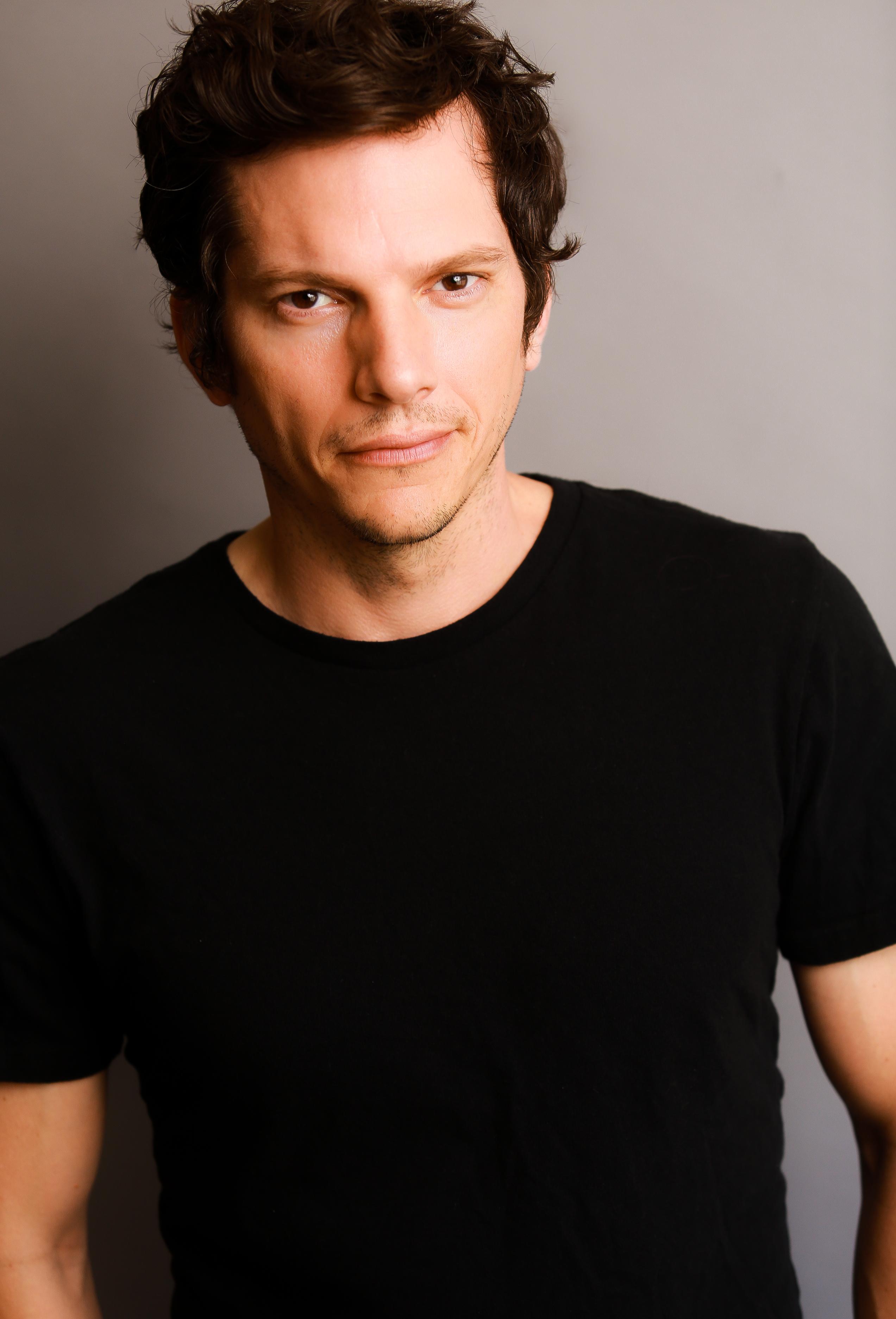 actor Simon Sorrells large photo