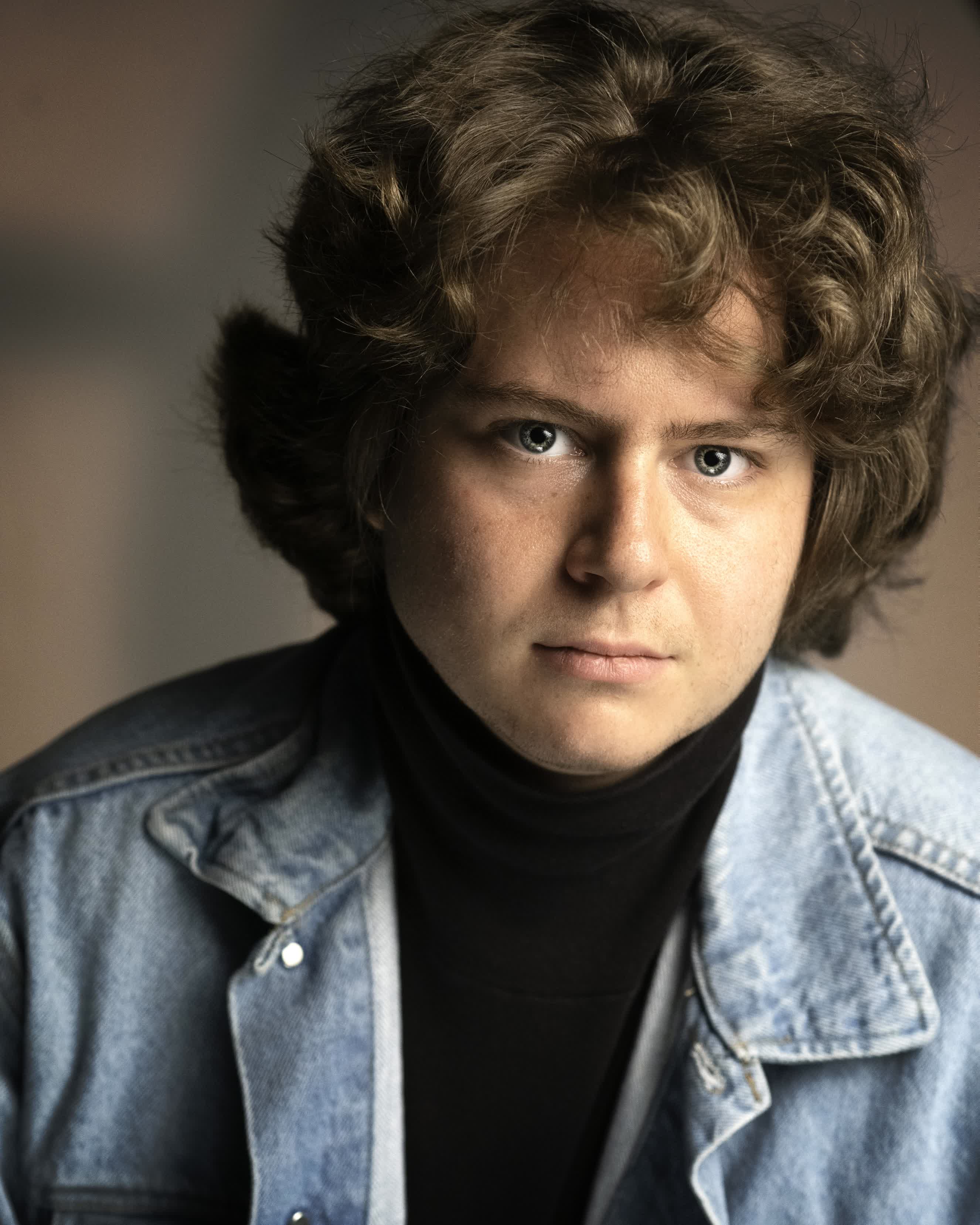 actor Gwydion Lashlee-Walton large photo