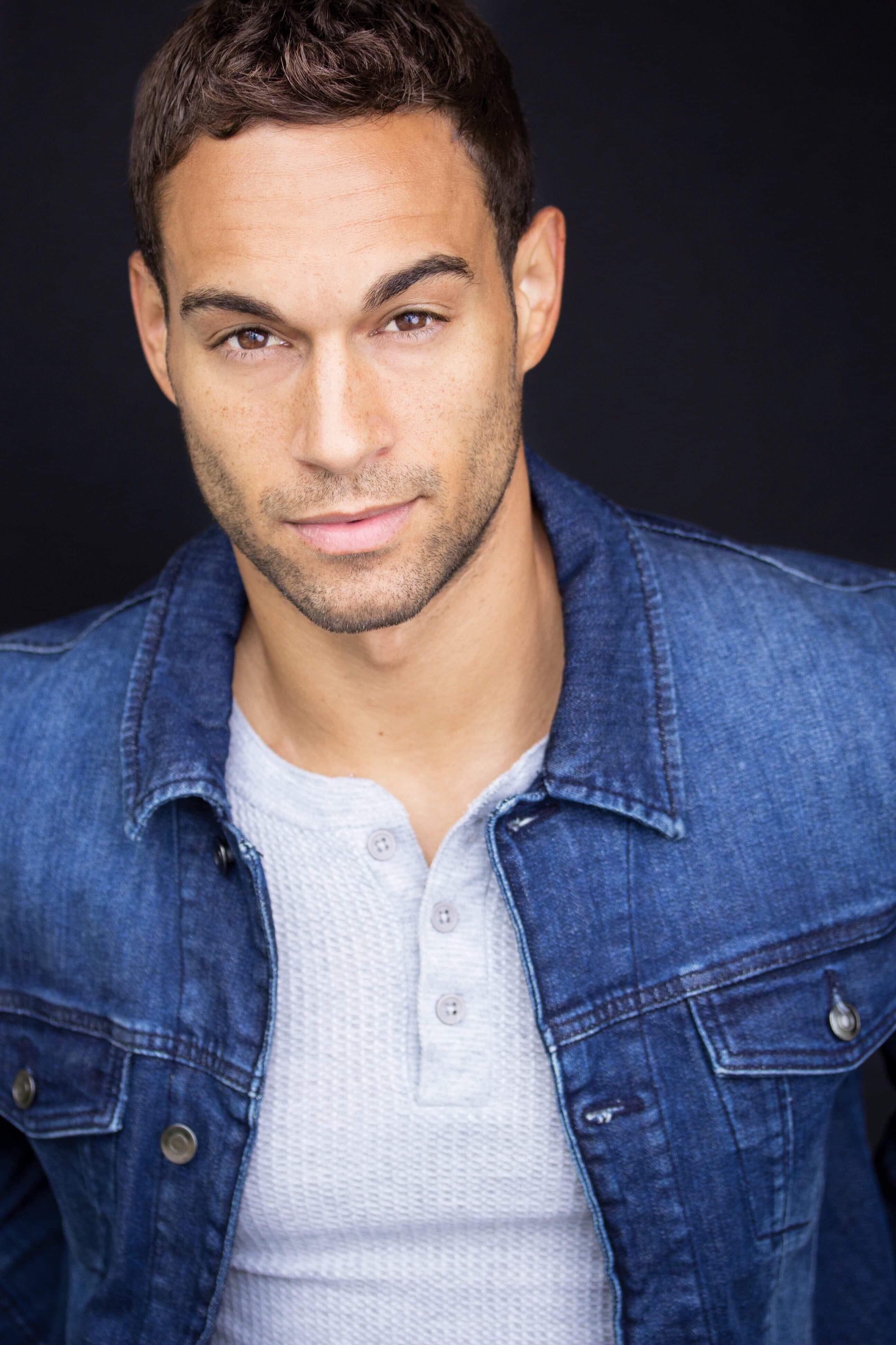 actor Nick Denbeigh large photo