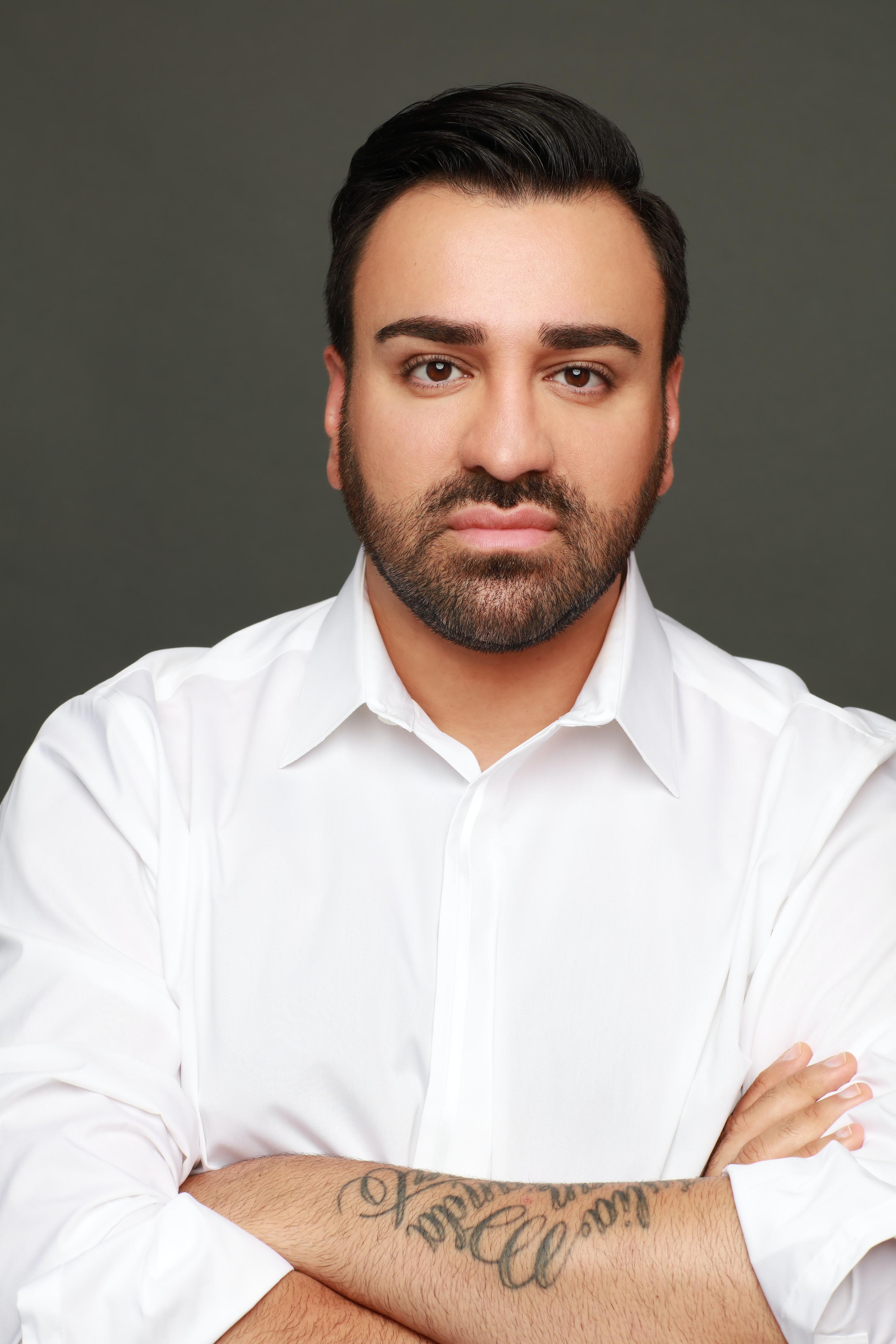 actor Jacob Kosarian large photo