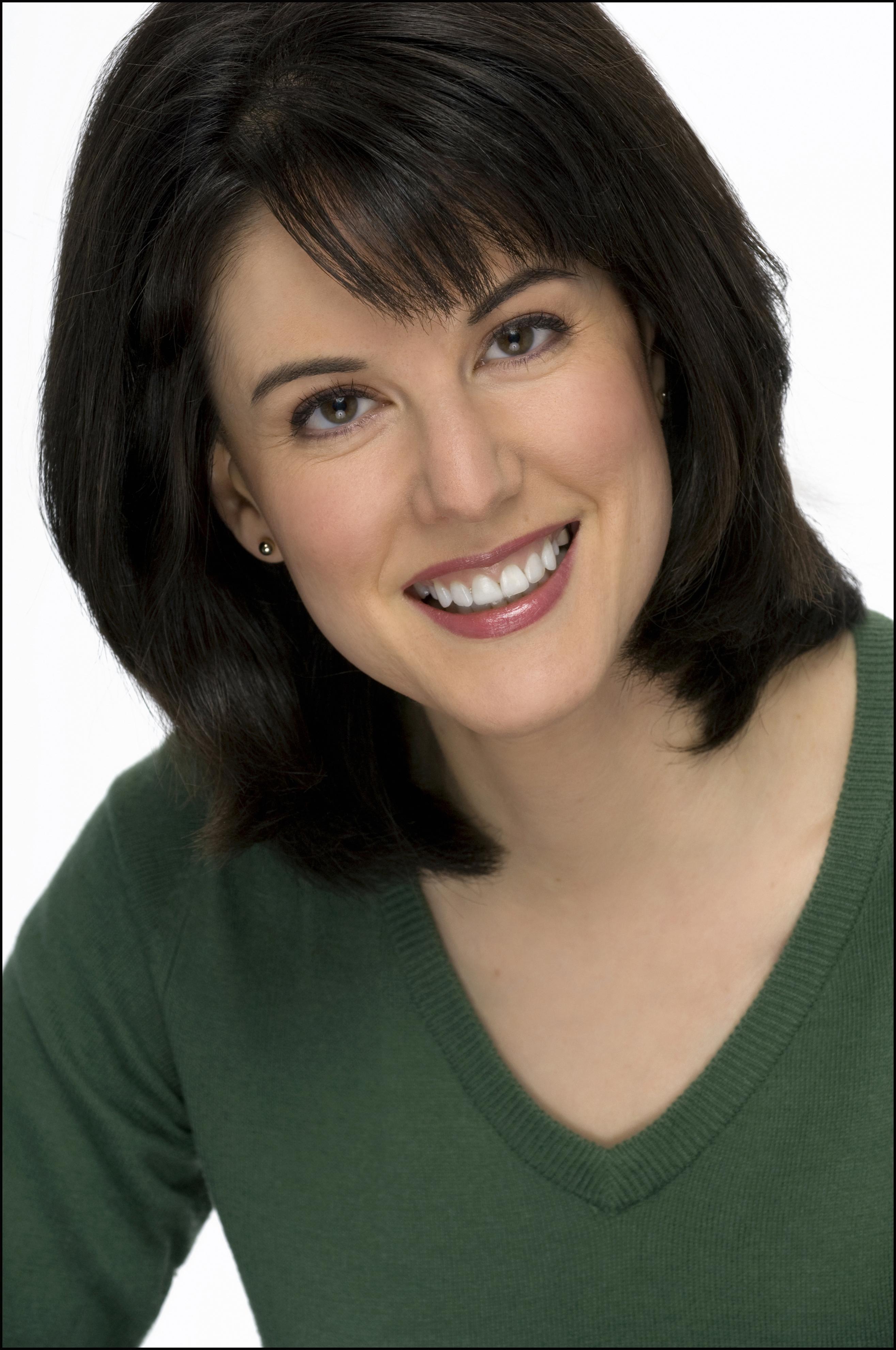 actor Leanna Chamish large photo