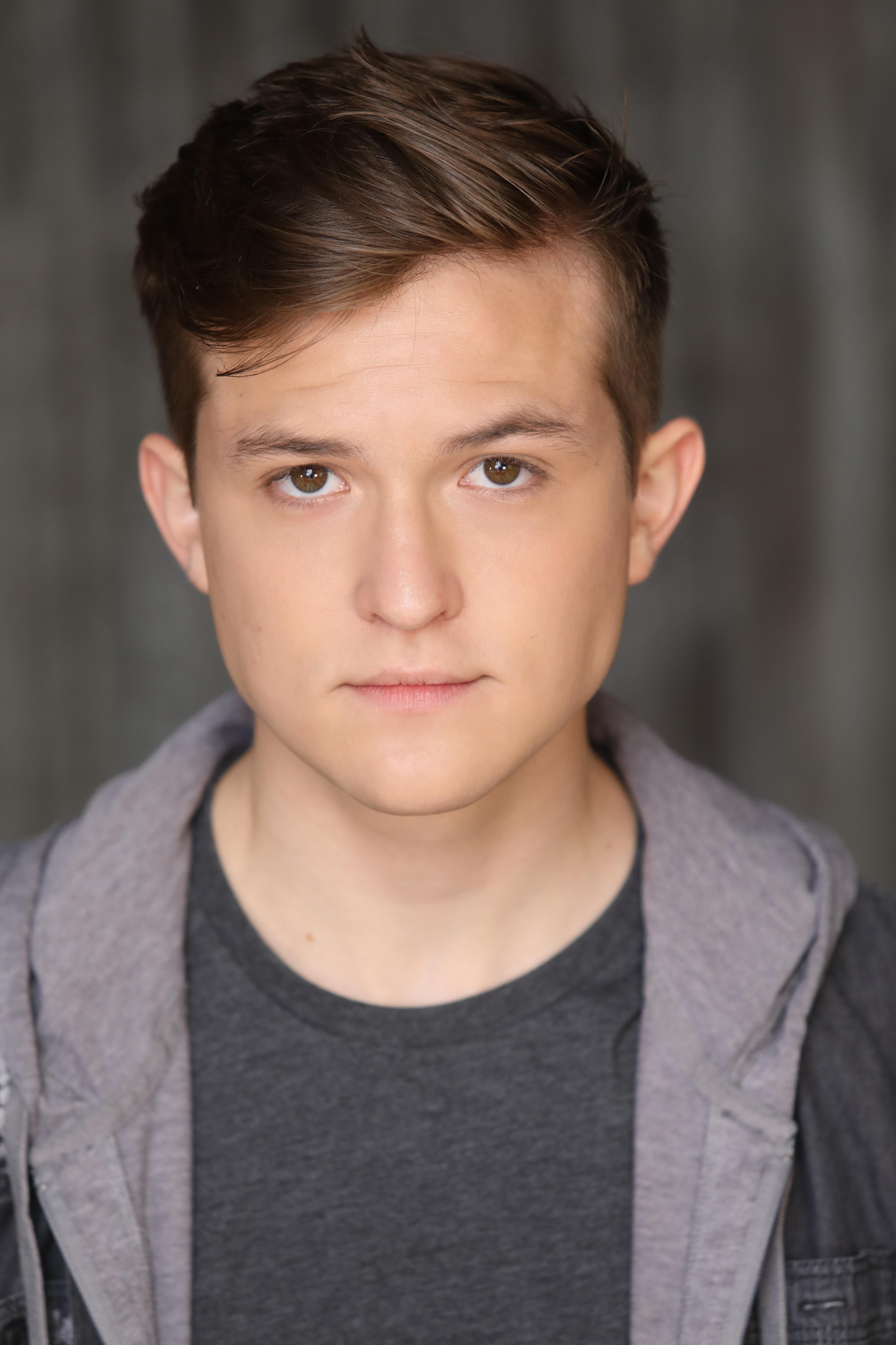 actor Danny Irizarry large photo