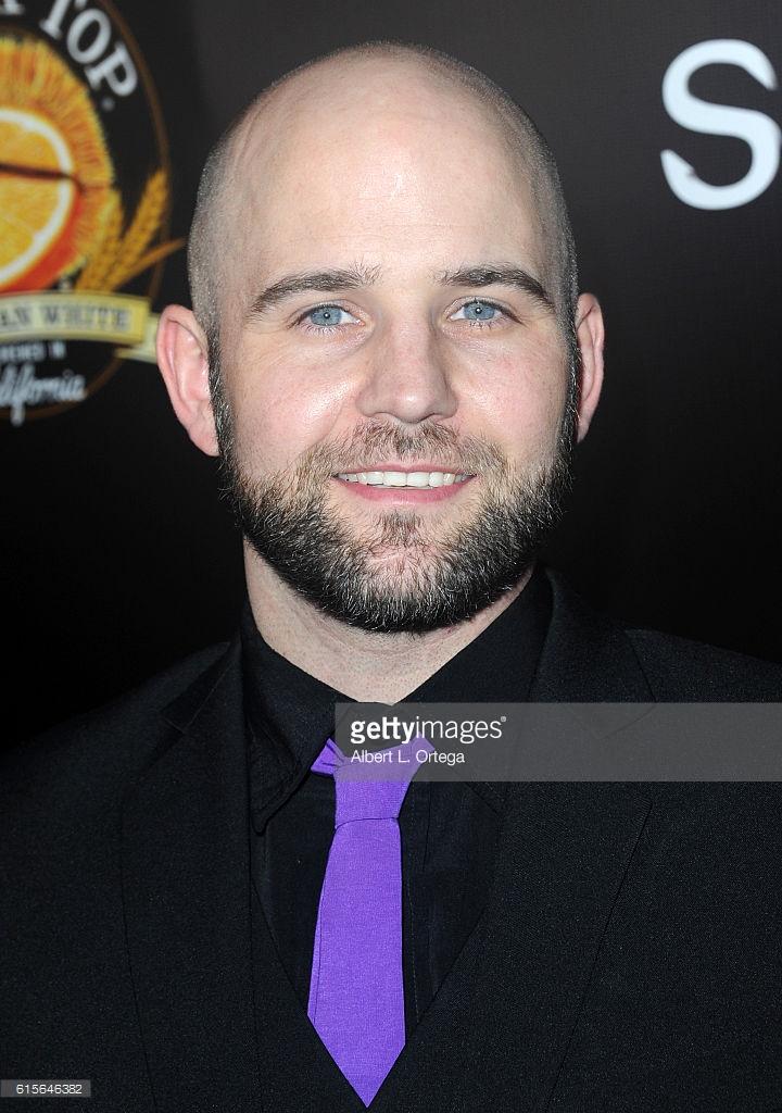 actor Harley Neville large photo