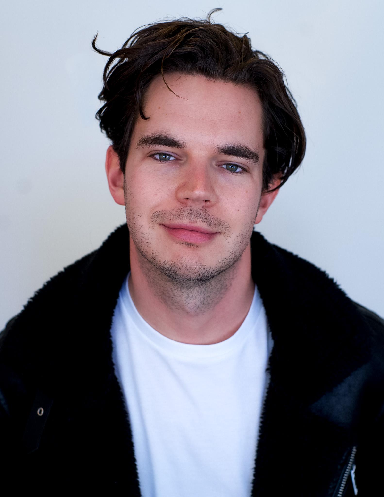 actor Ed Norwood large photo