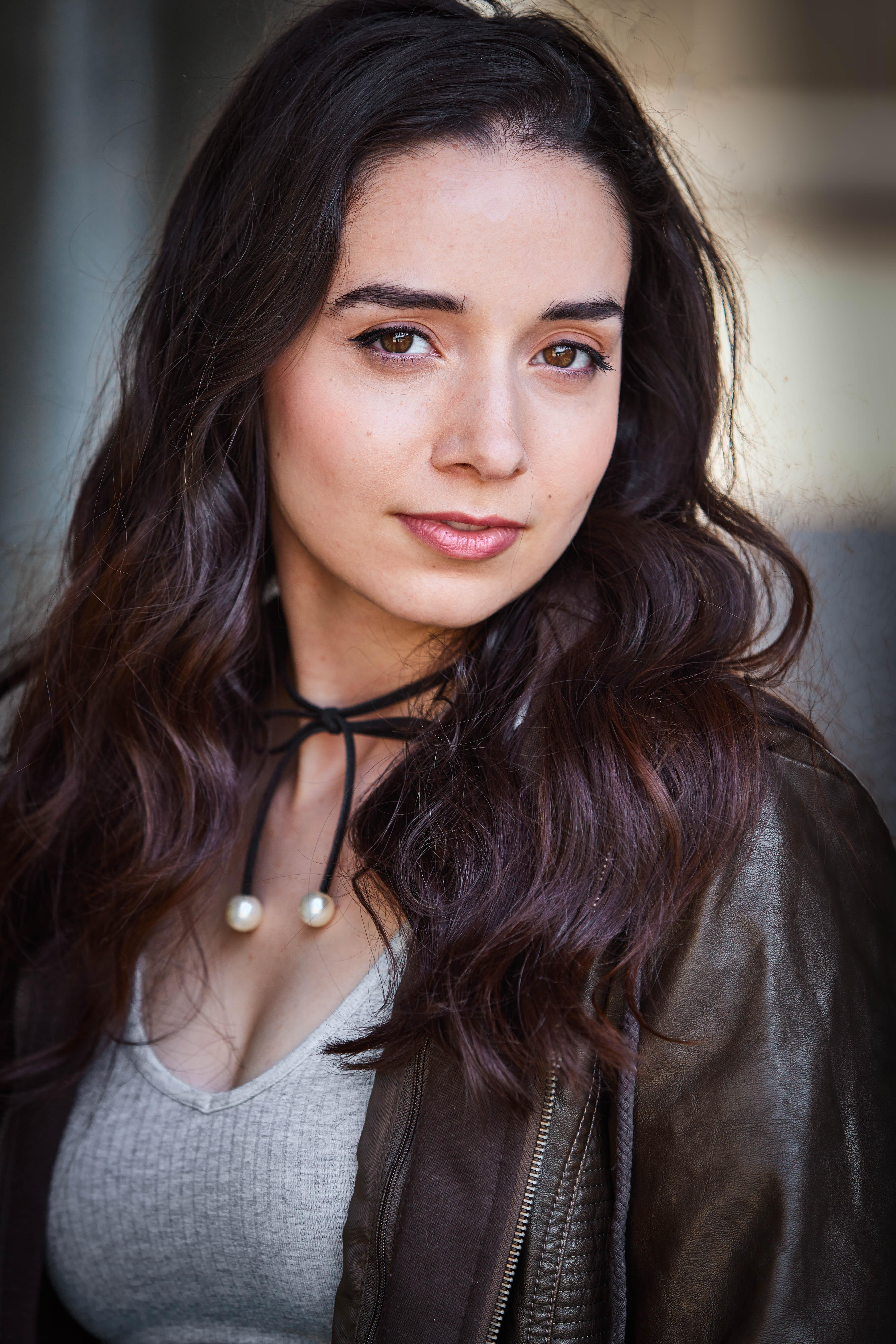 actor Serena Kashmir large photo