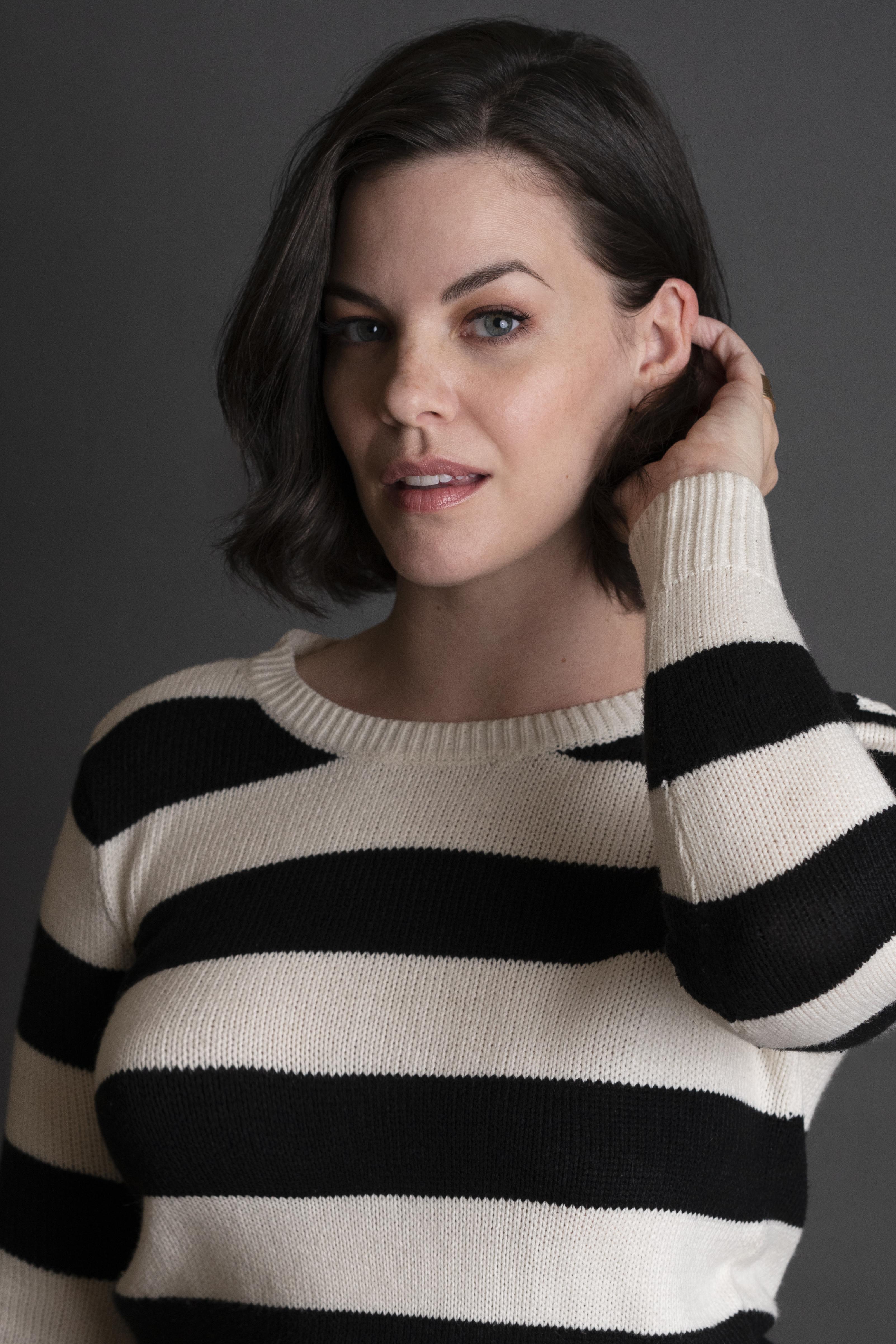 actor Haley Webb large photo