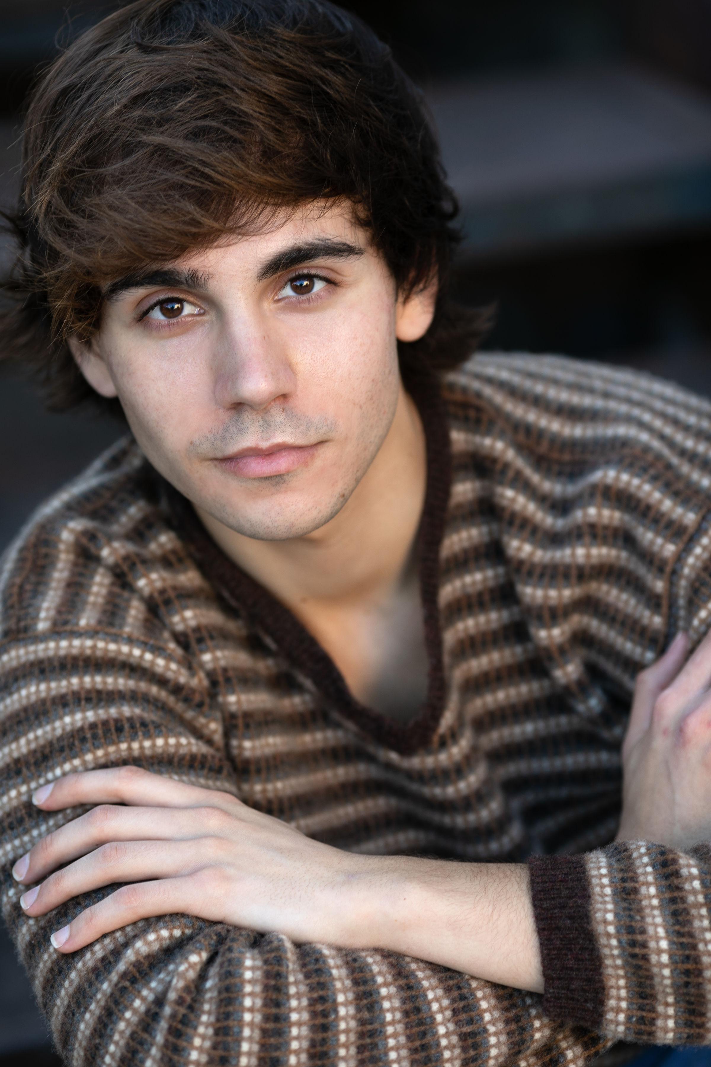 actor Riley Polanski large photo