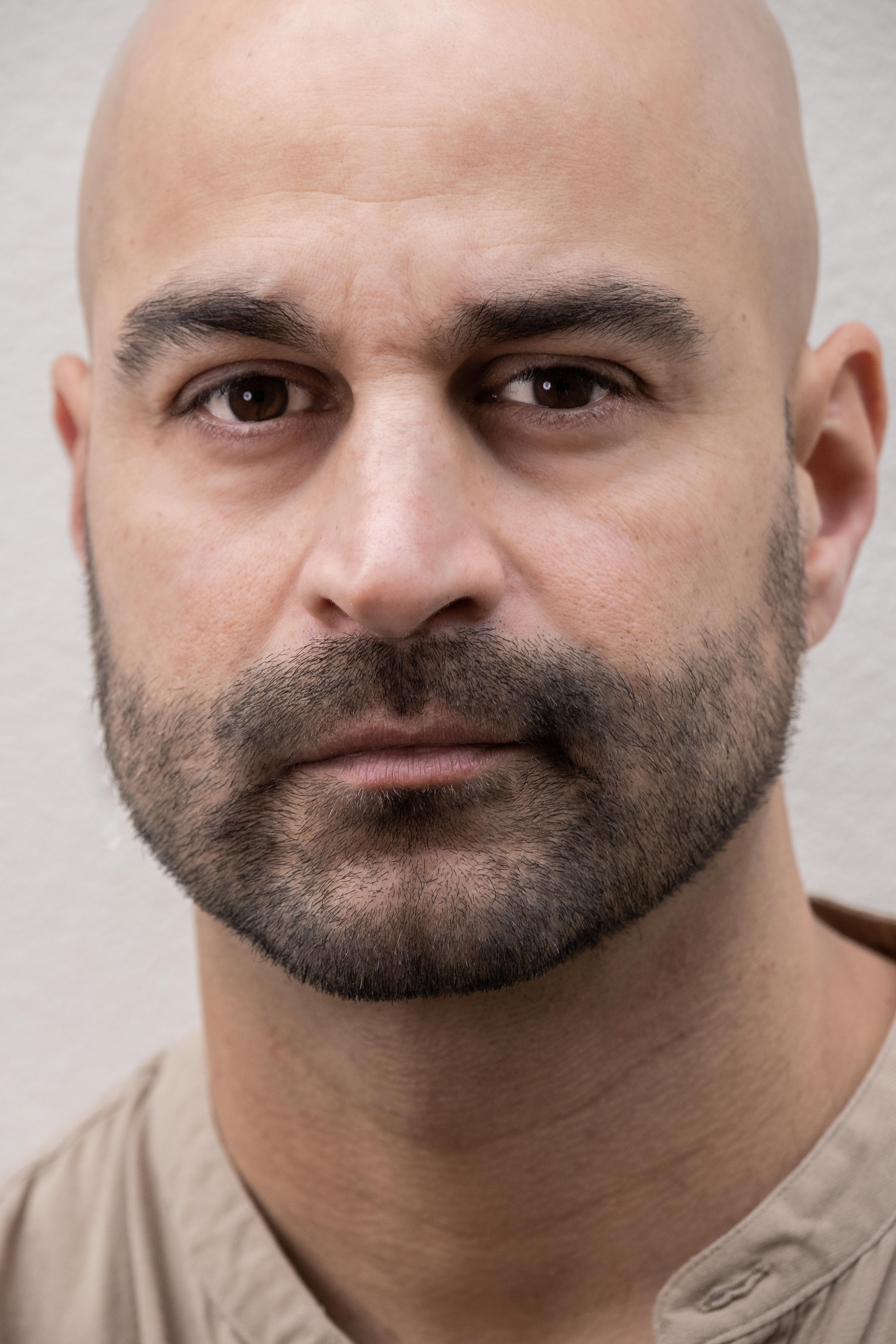 actor Shameer Birges large photo