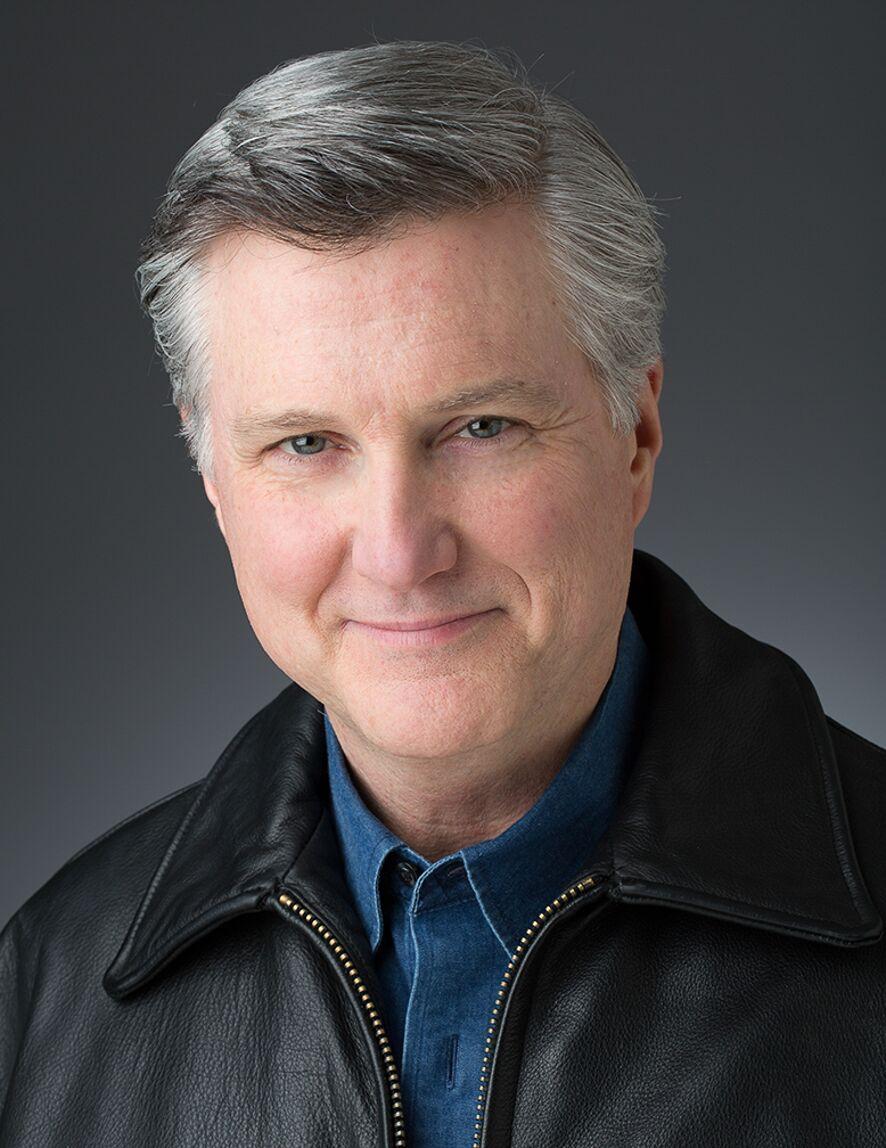 actor Kelley Hinman large photo